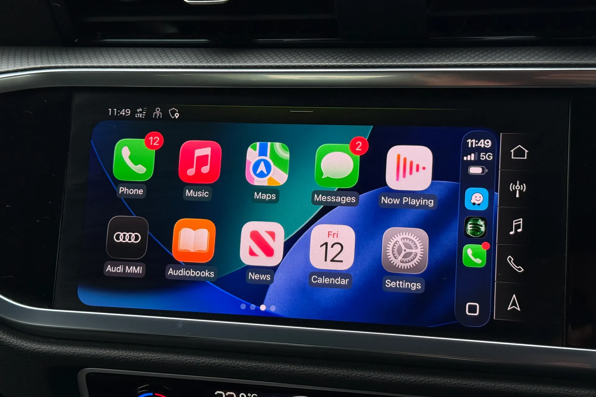Audi Q3 thumbnail image number 7
