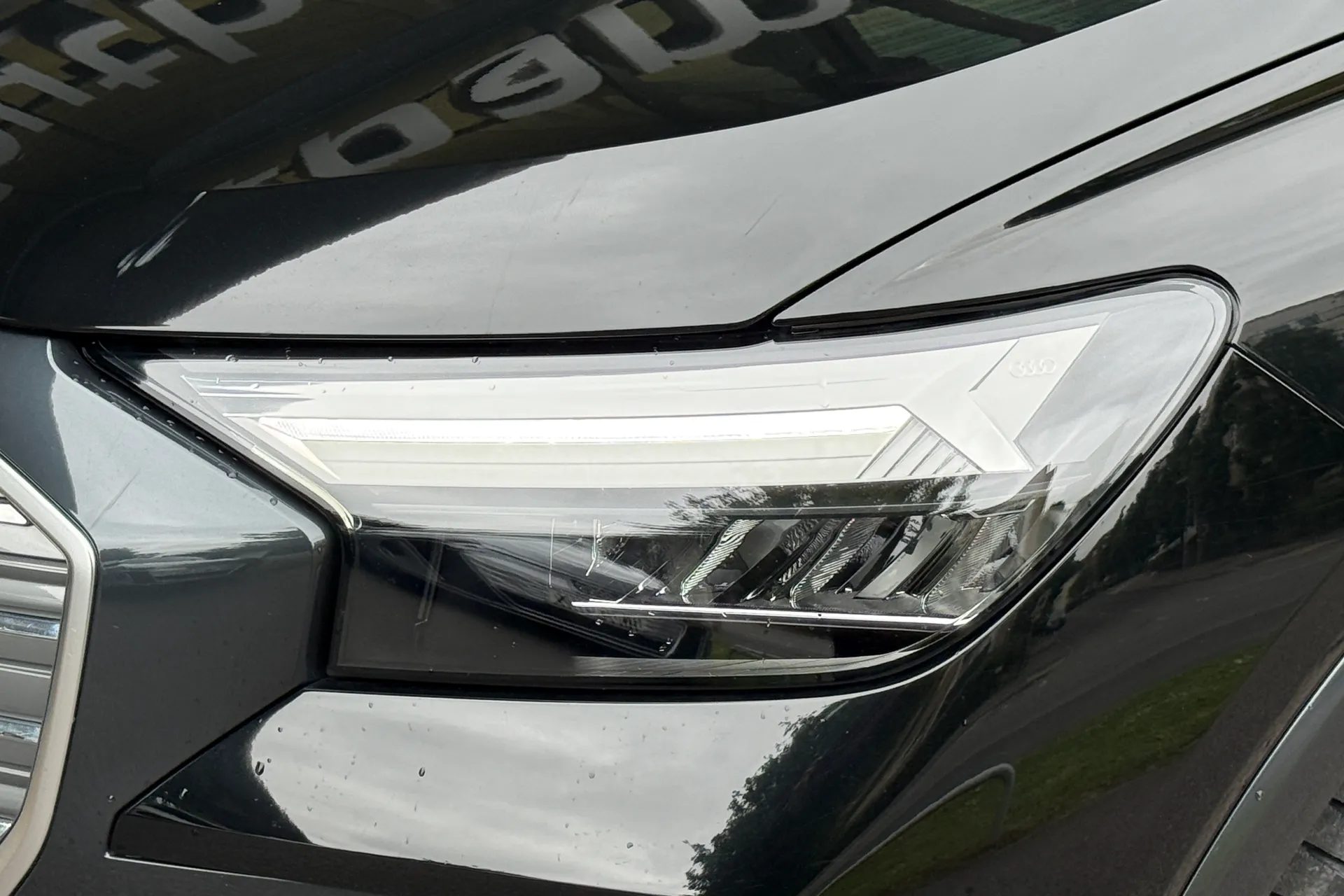 Audi Q4 thumbnail image number 56