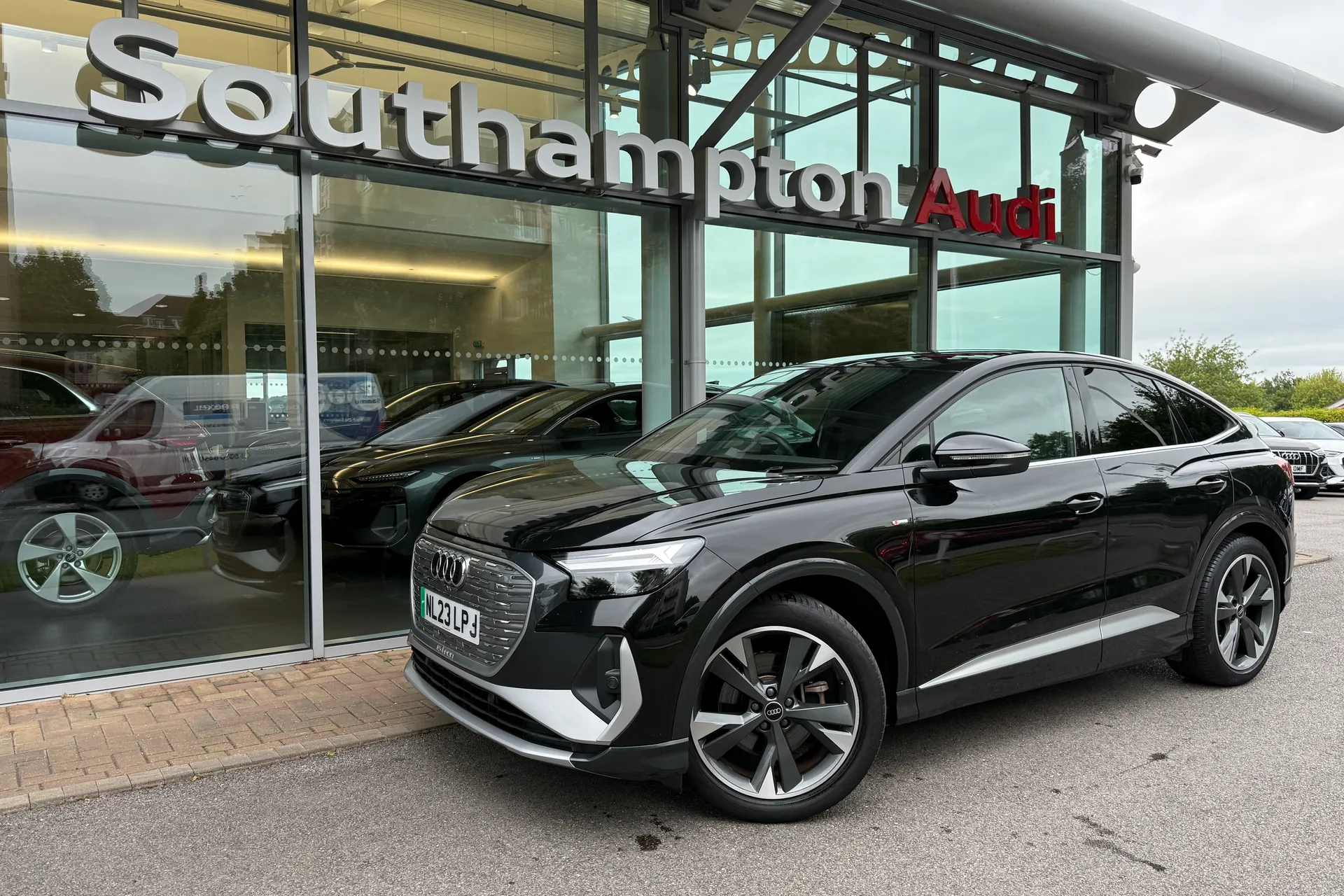 Audi Q4 thumbnail image number 59