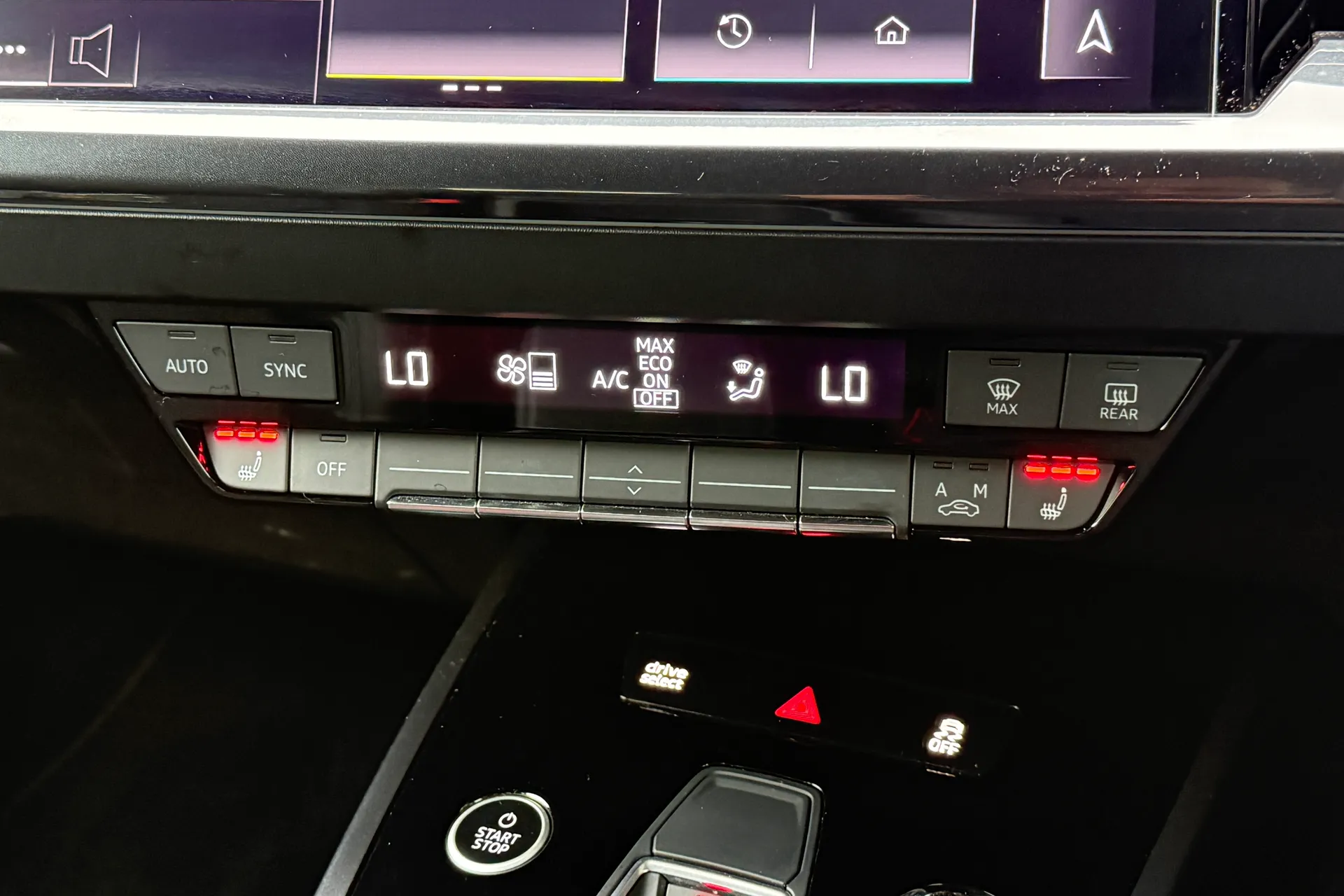 Audi Q4 thumbnail image number 26