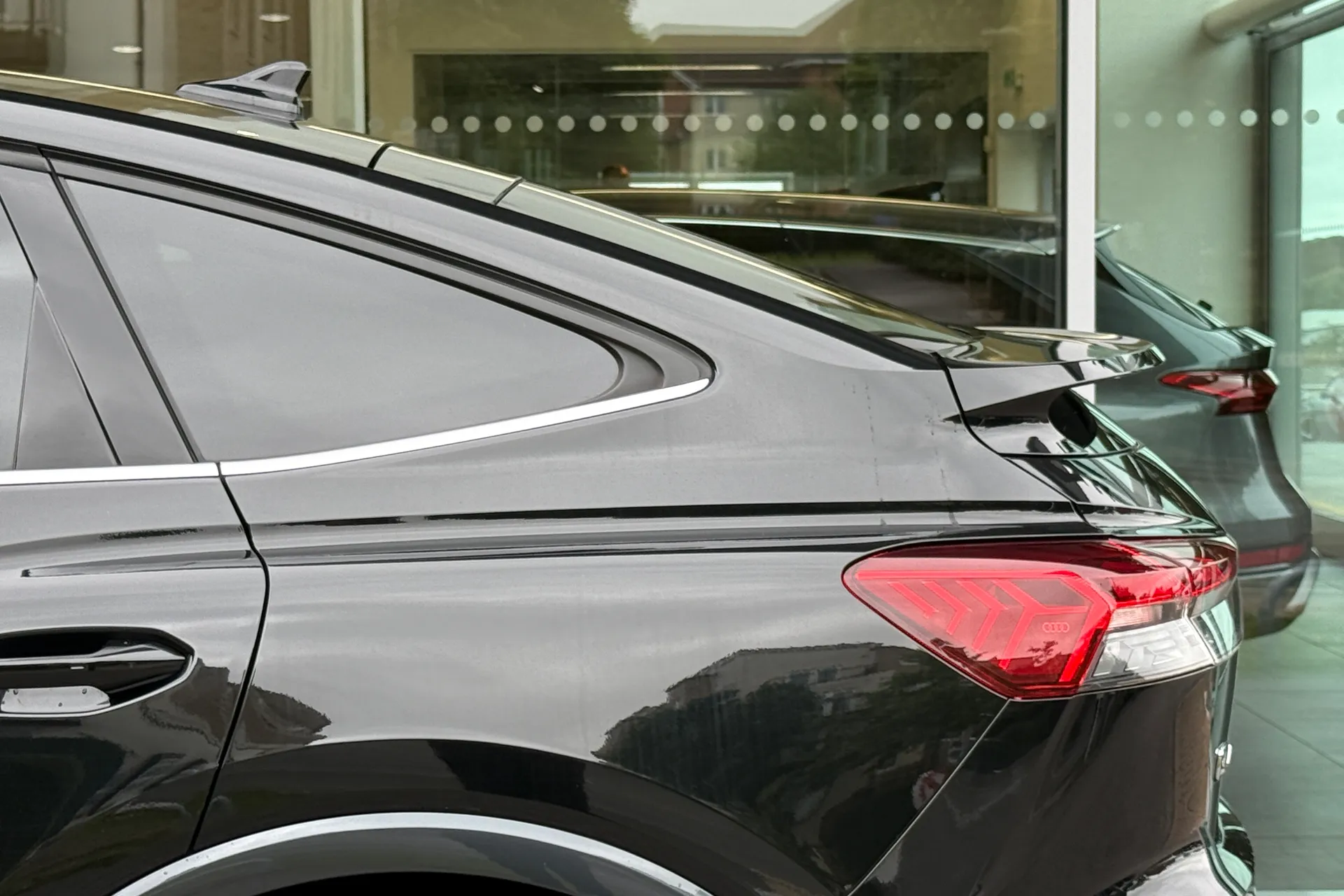 Audi Q4 thumbnail image number 51