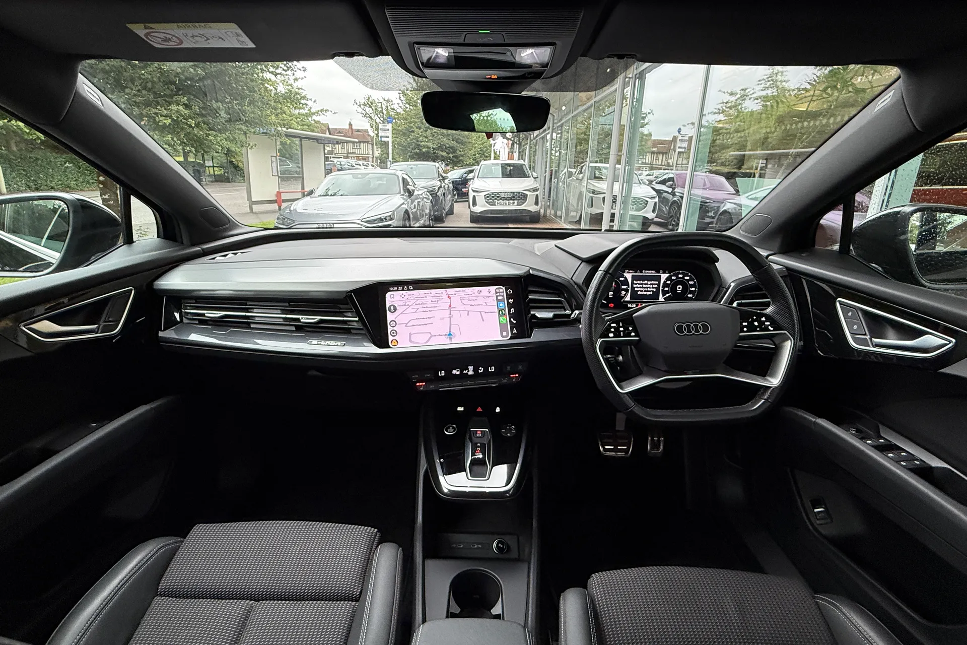 Audi Q4 thumbnail image number 3
