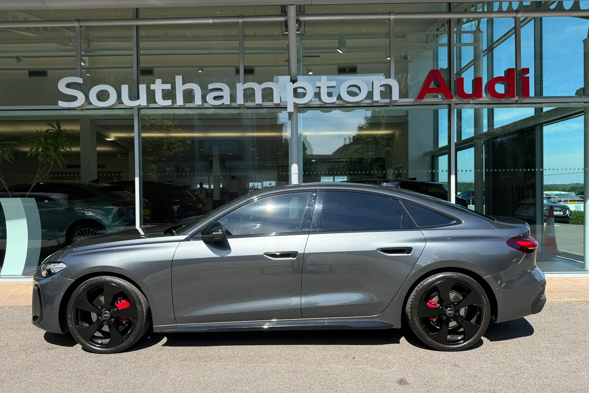 Audi A5 thumbnail image number 47