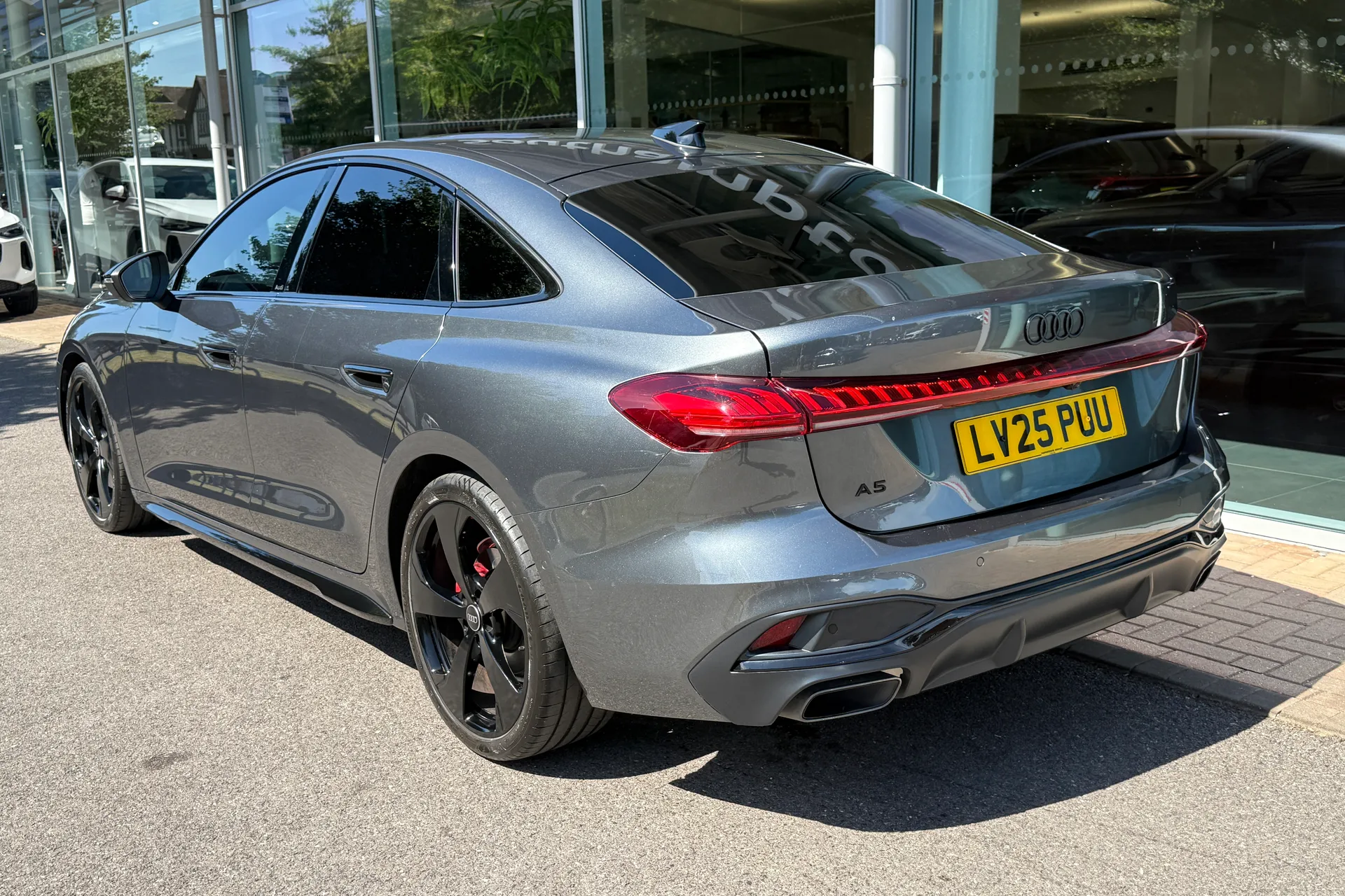 Audi A5 thumbnail image number 12
