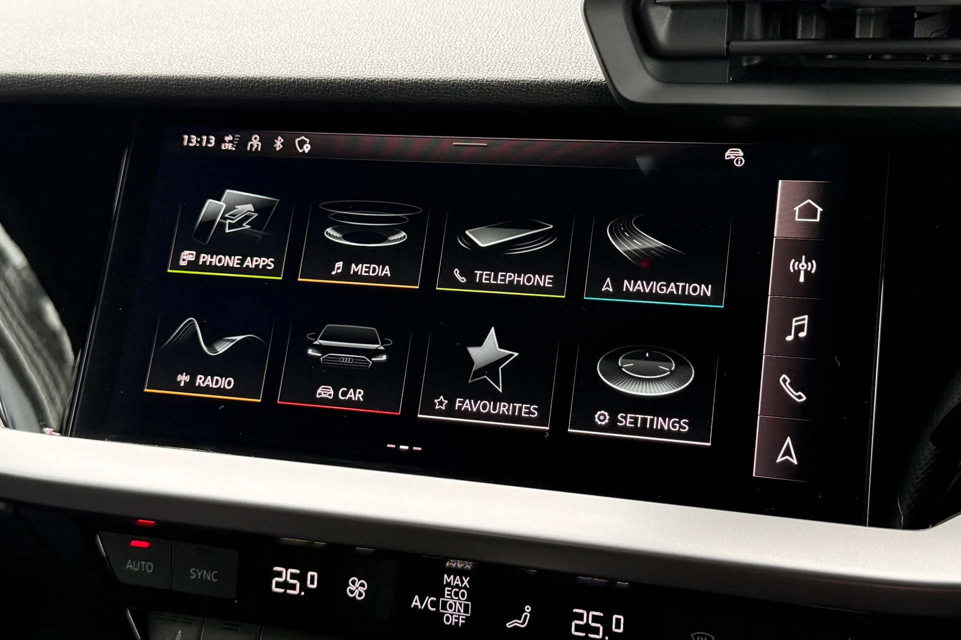 Audi A3 thumbnail image number 29