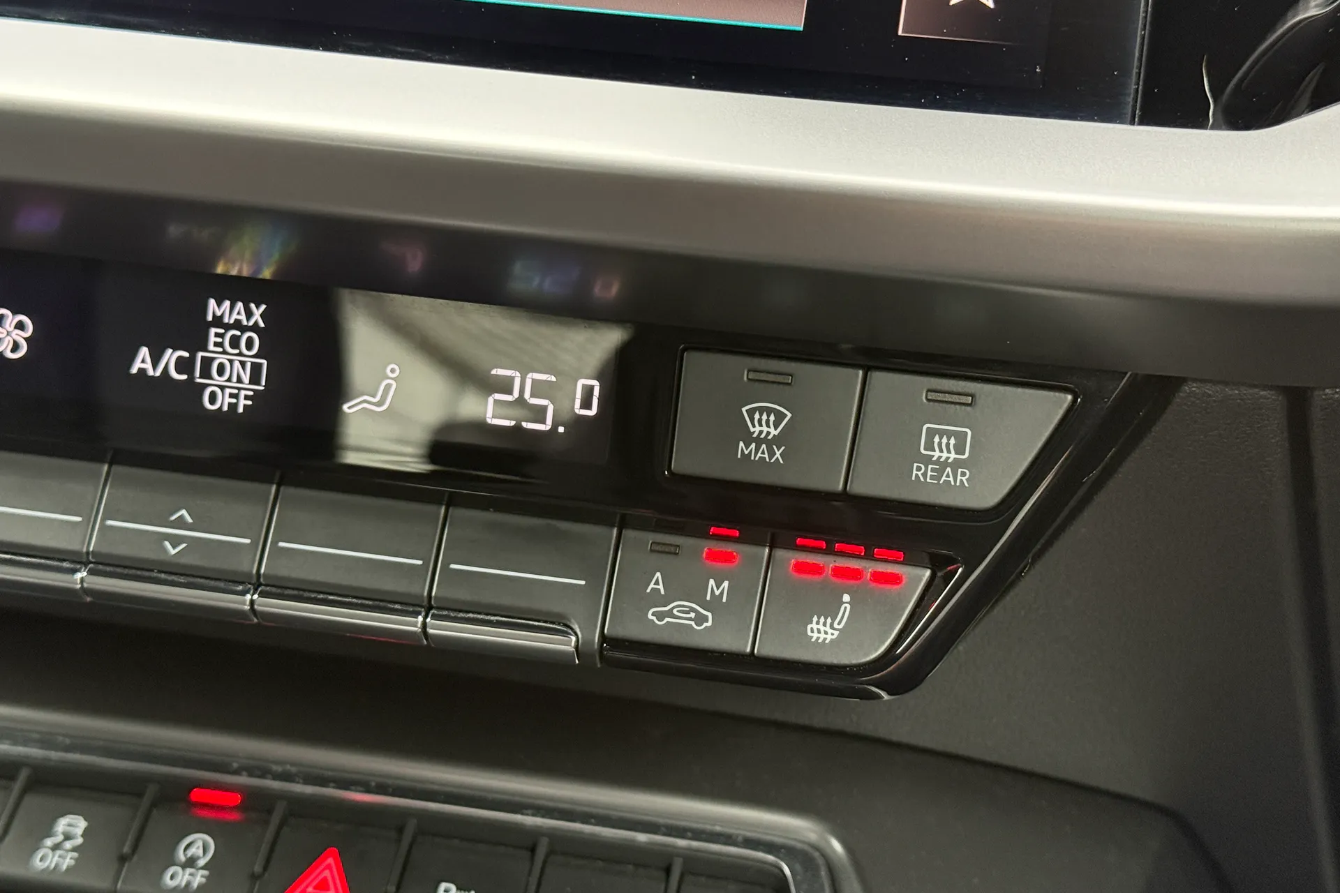 Audi A3 thumbnail image number 25