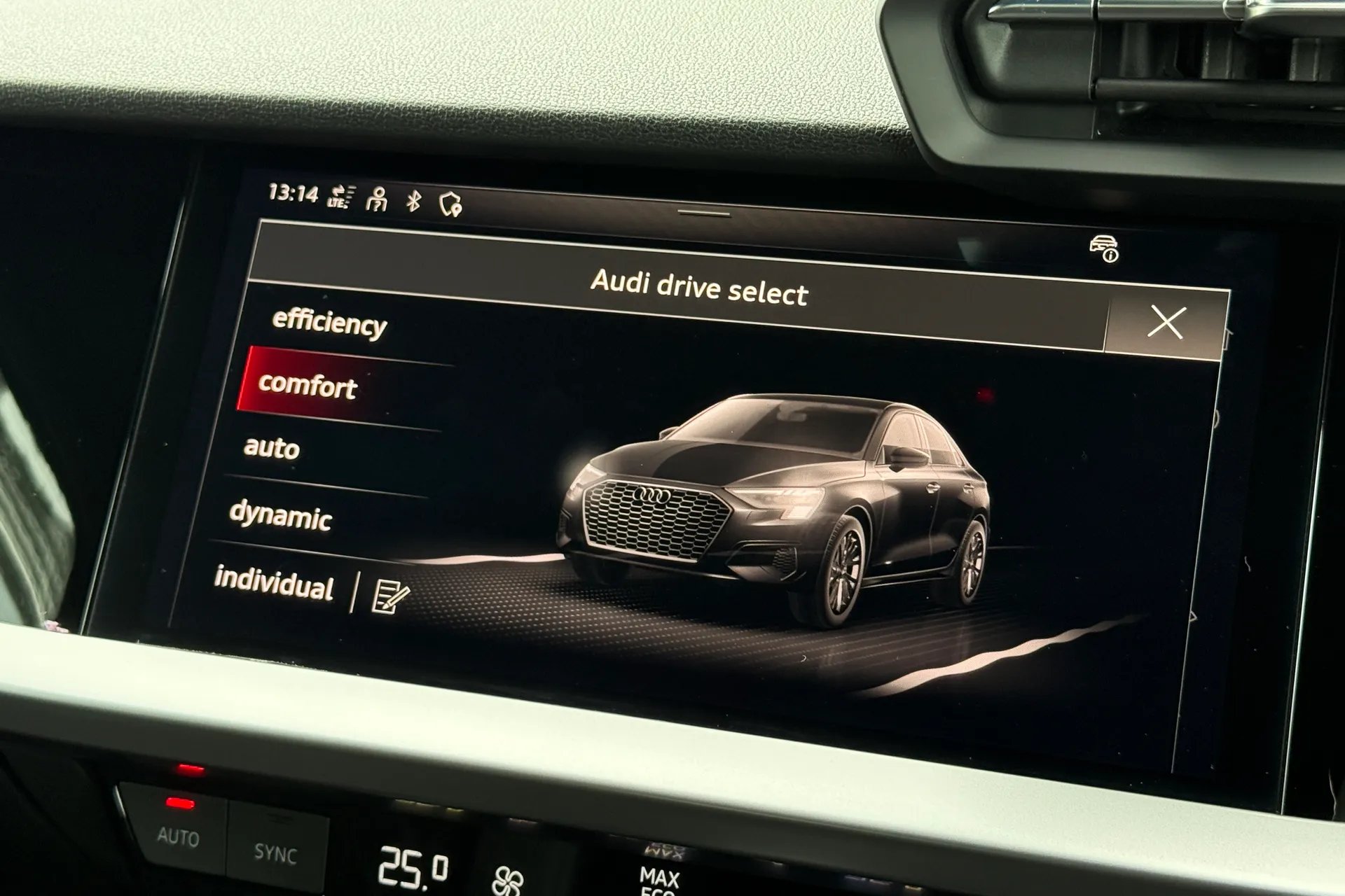 Audi A3 thumbnail image number 40