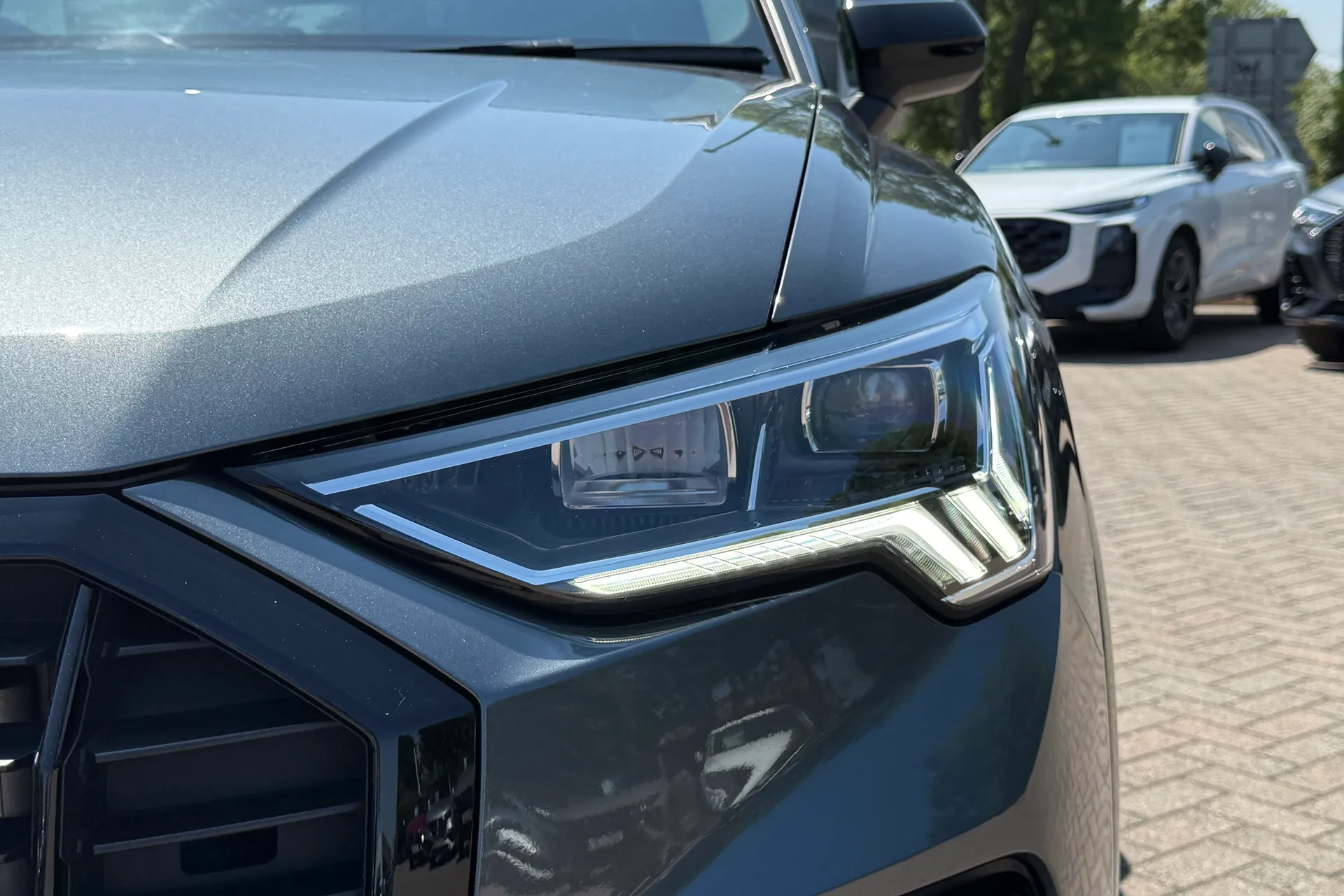 Audi Q3 thumbnail image number 54