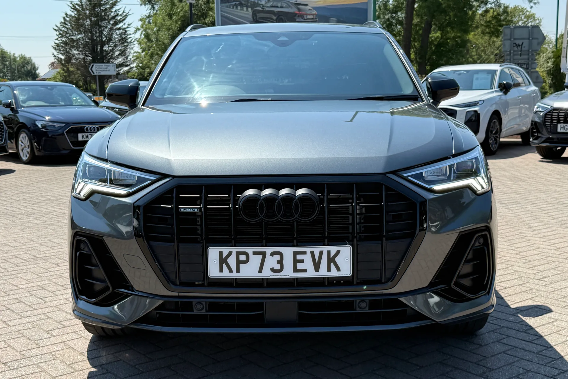 Audi Q3 thumbnail image number 26