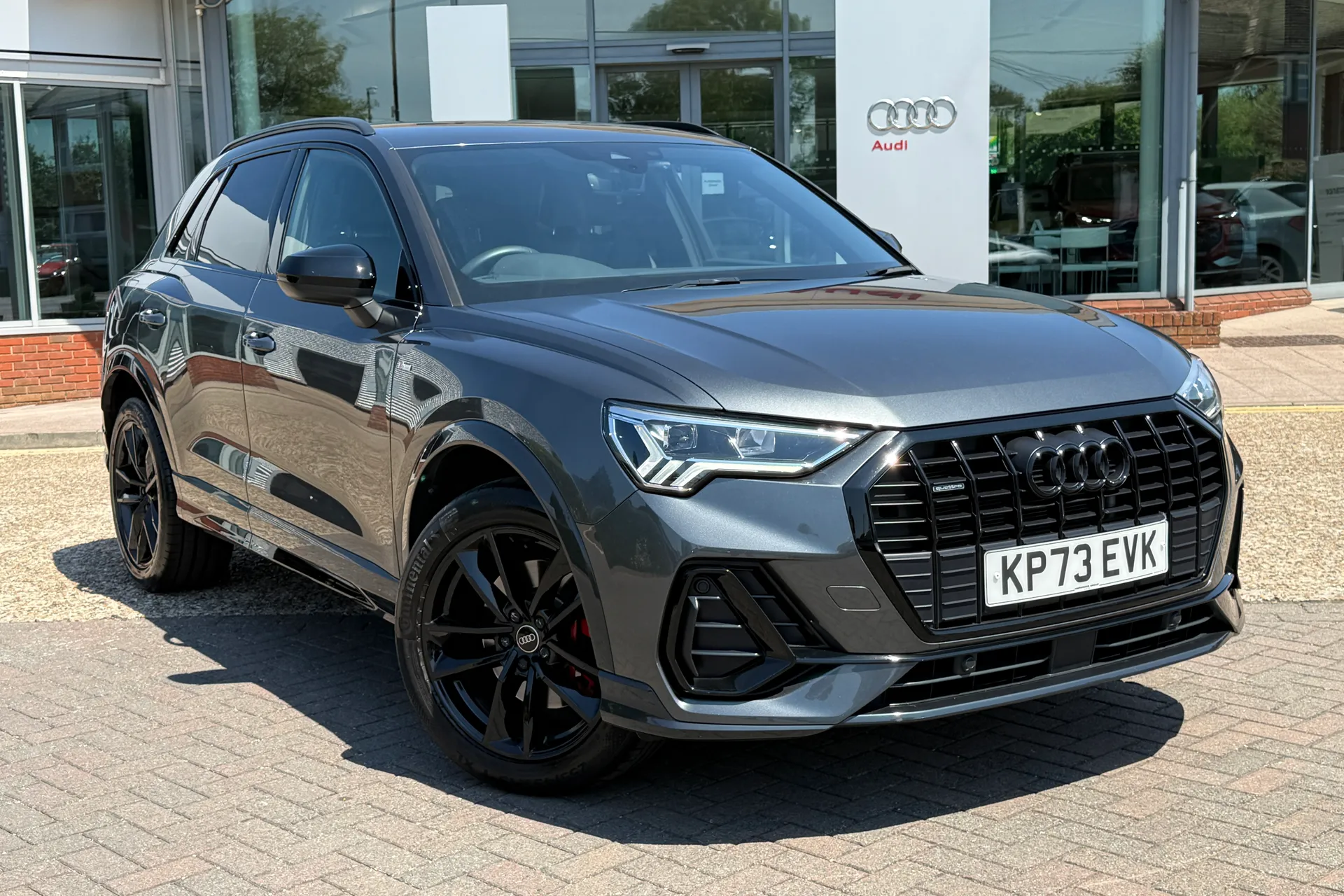 Audi Q3 thumbnail image number 25