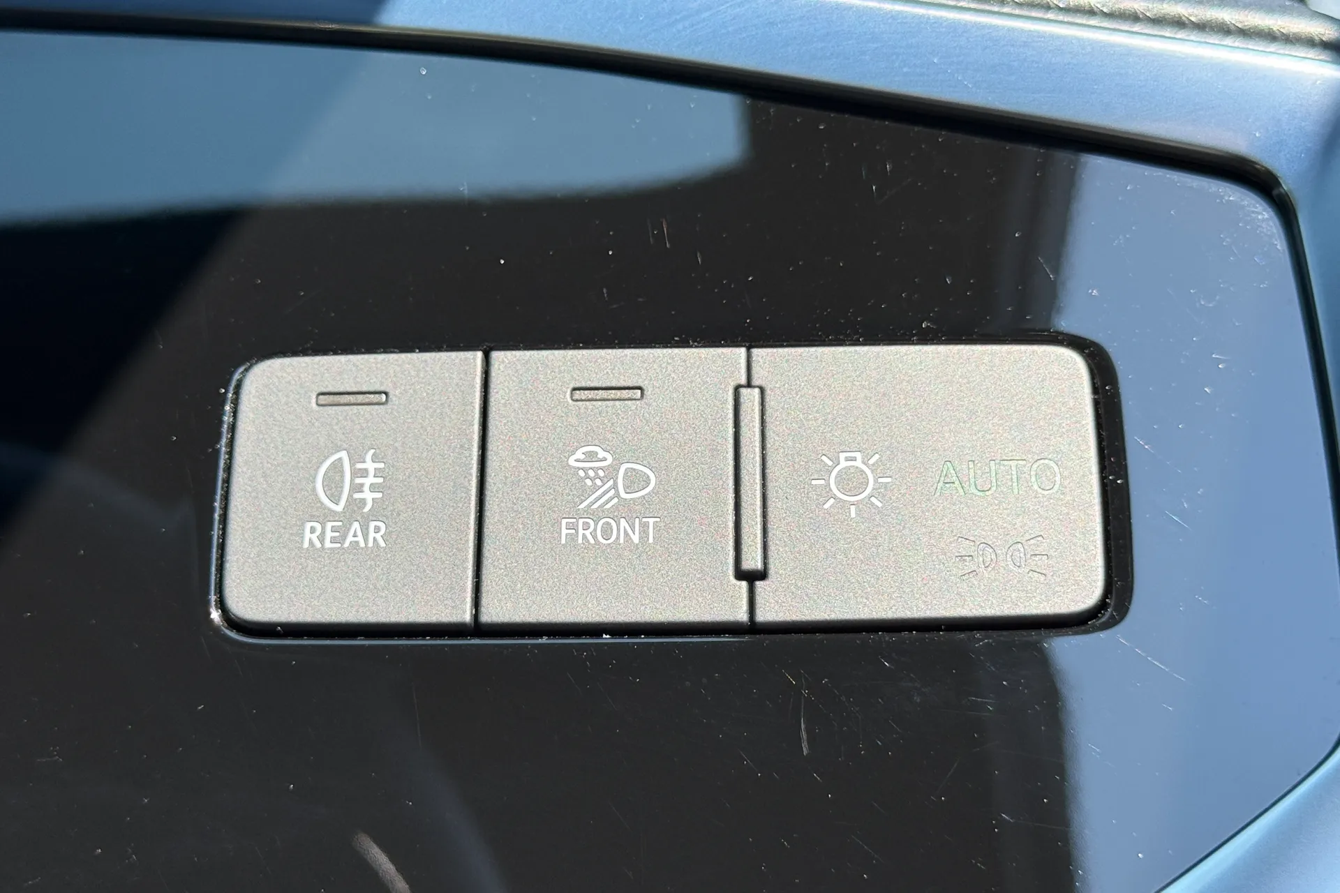 Audi Q3 thumbnail image number 24