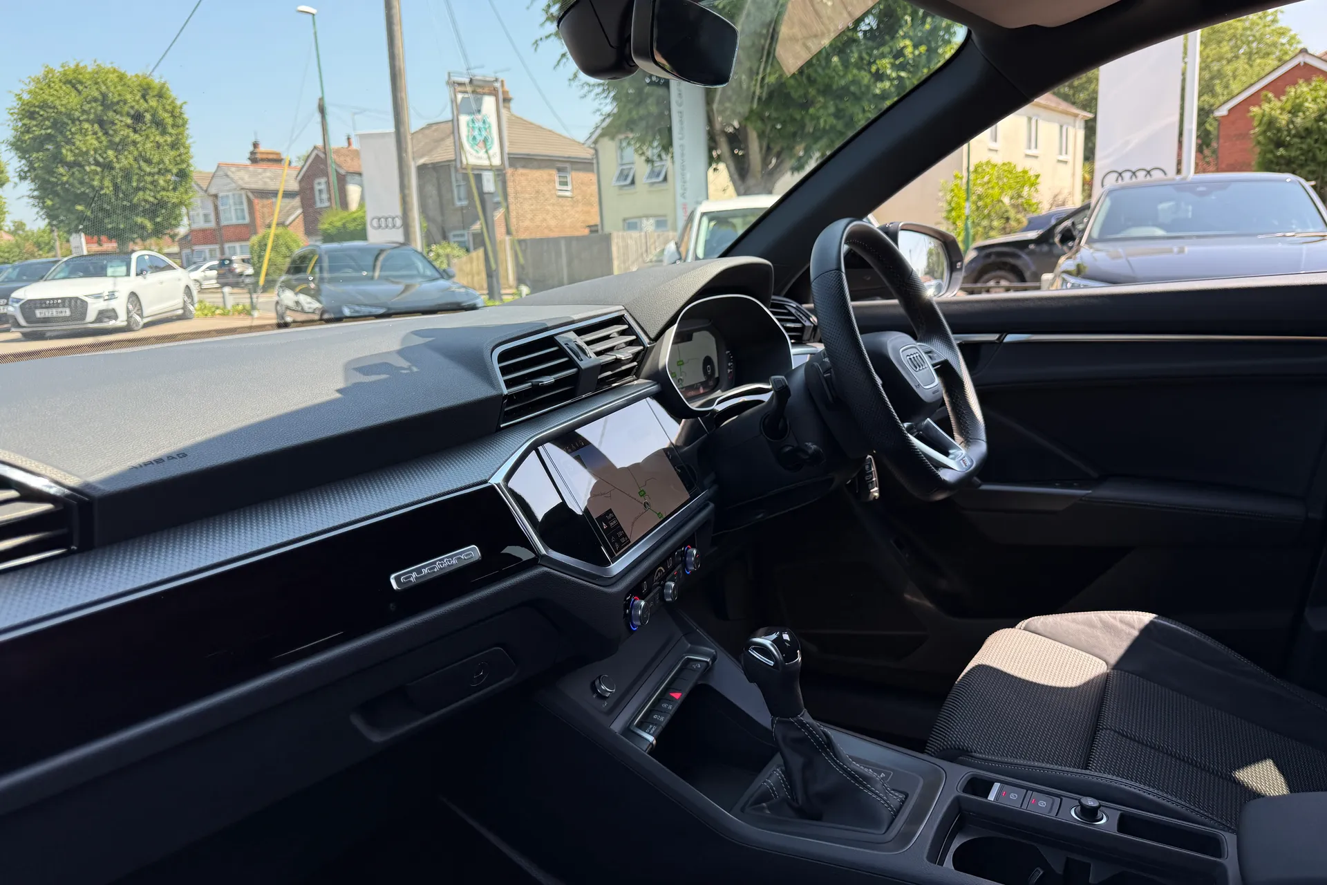 Audi Q3 thumbnail image number 30