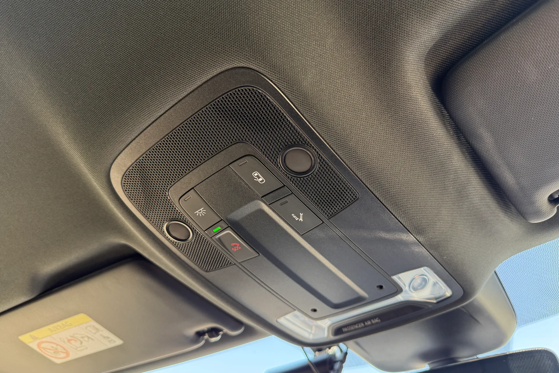 Audi Q3 thumbnail image number 21