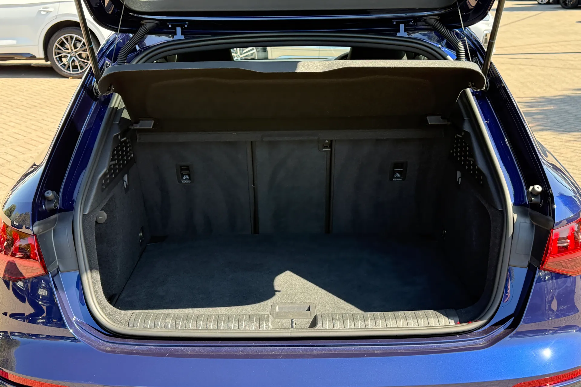 Audi A3 thumbnail image number 37