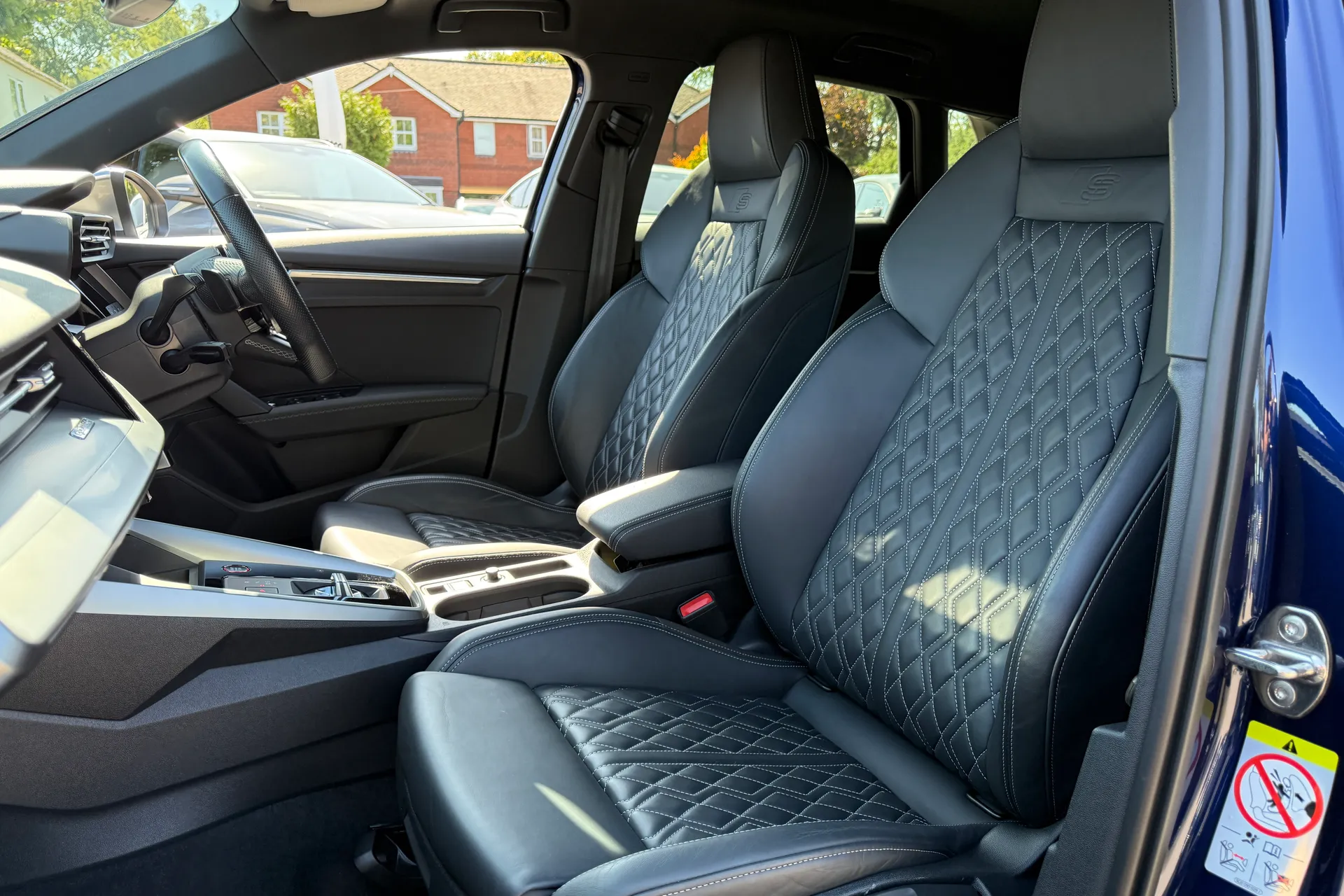 Audi A3 thumbnail image number 32