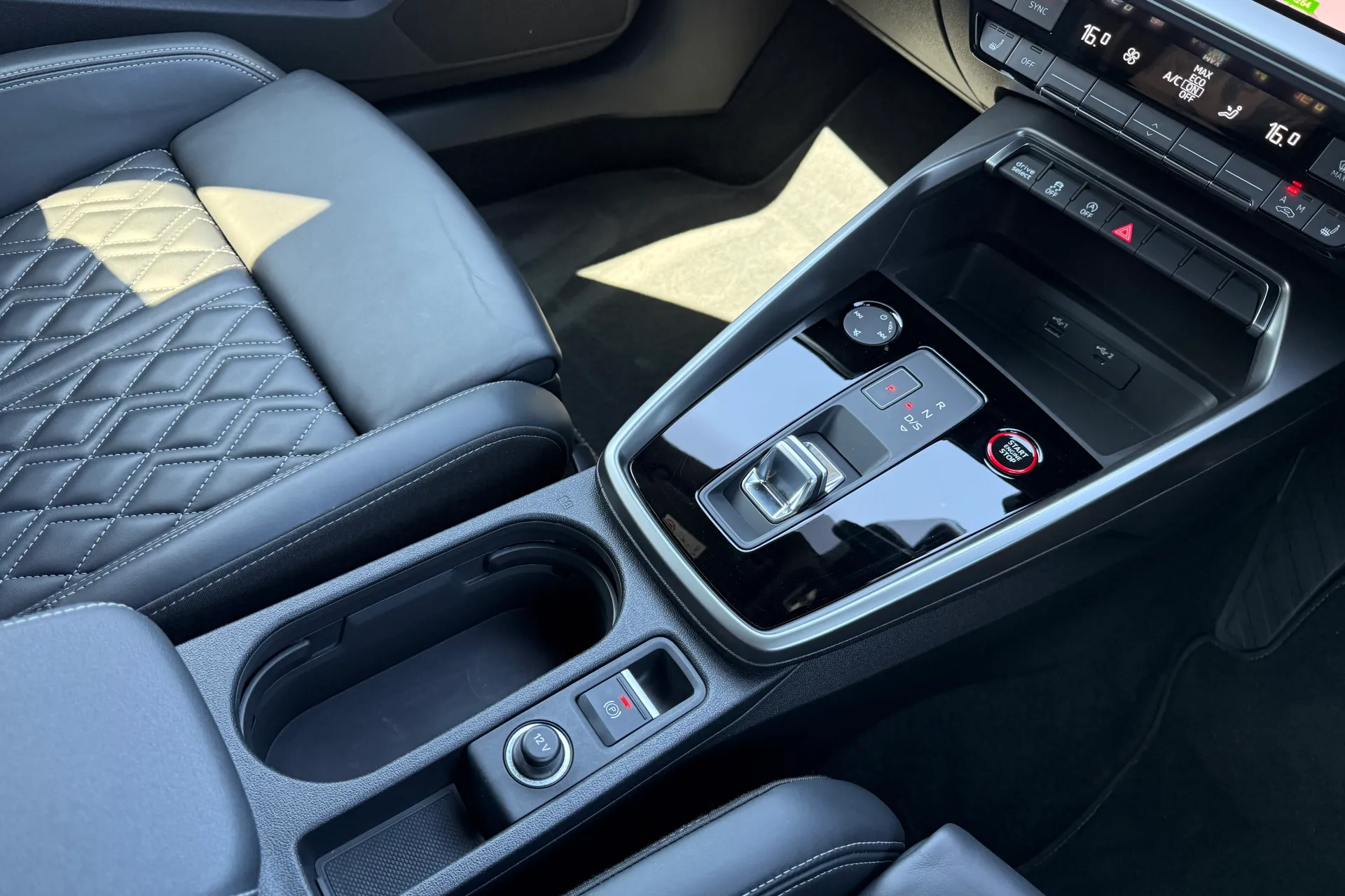 Audi A3 thumbnail image number 22