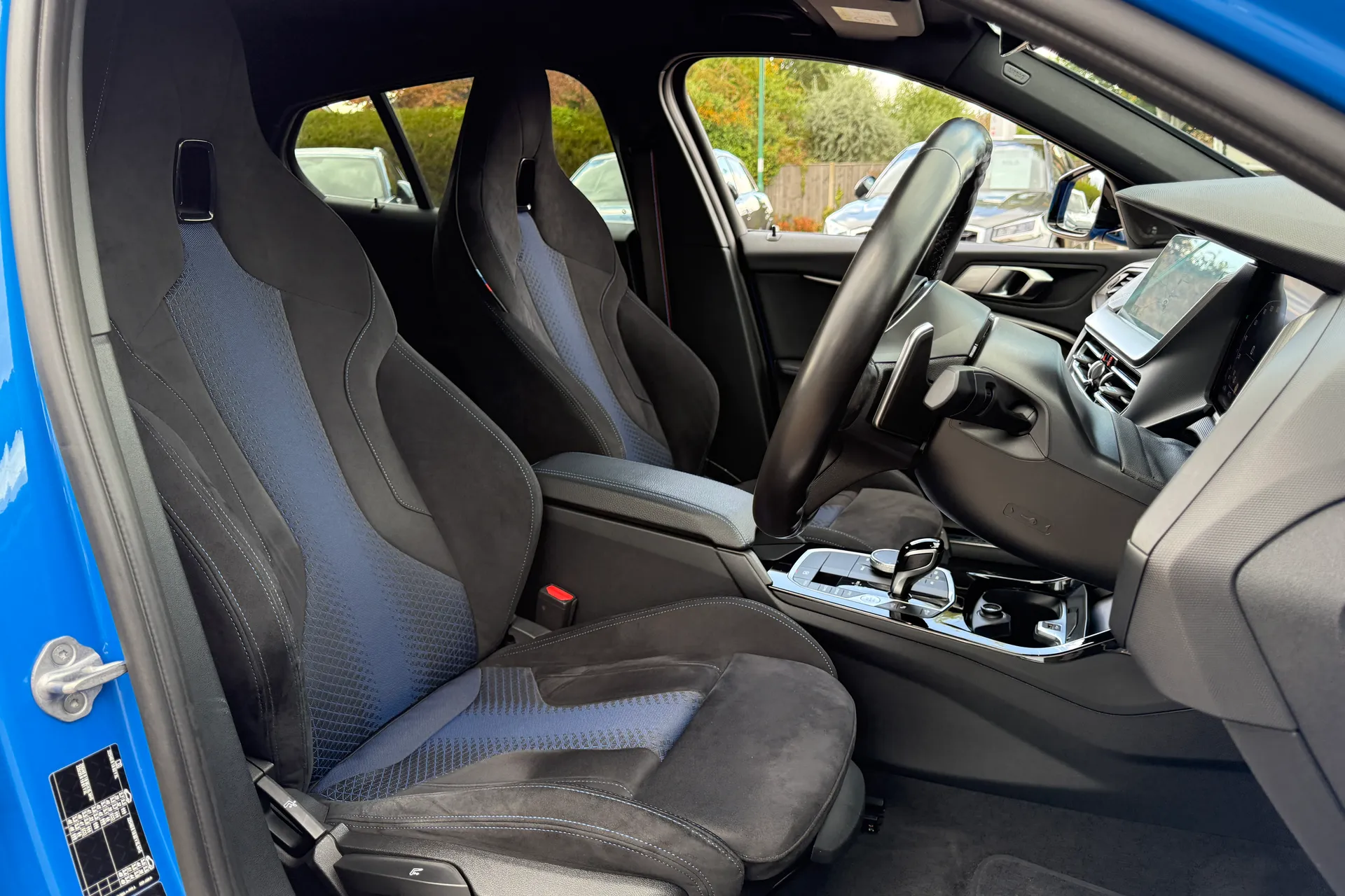 BMW 1 SERIES thumbnail image number 25