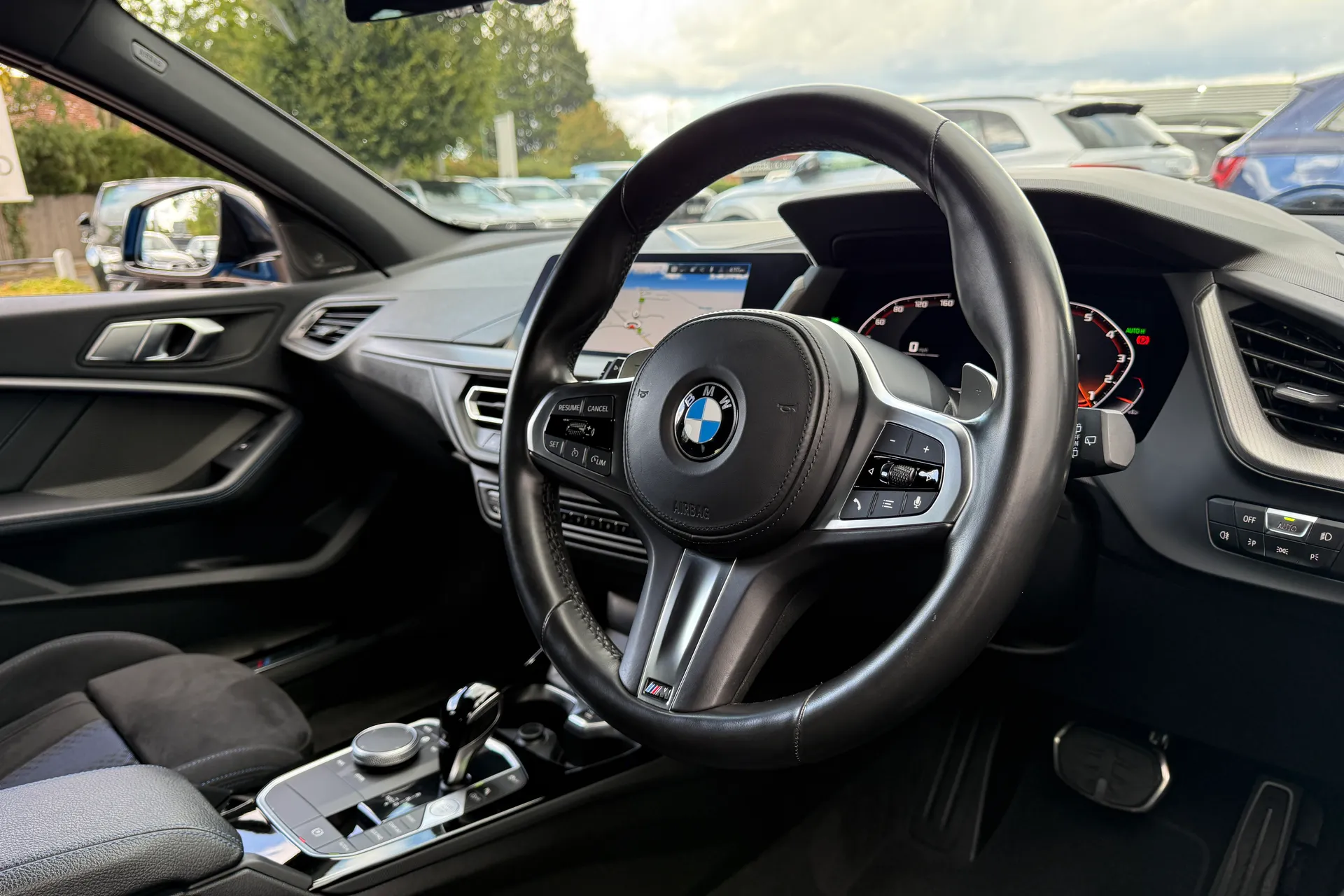 BMW 1 SERIES thumbnail image number 26