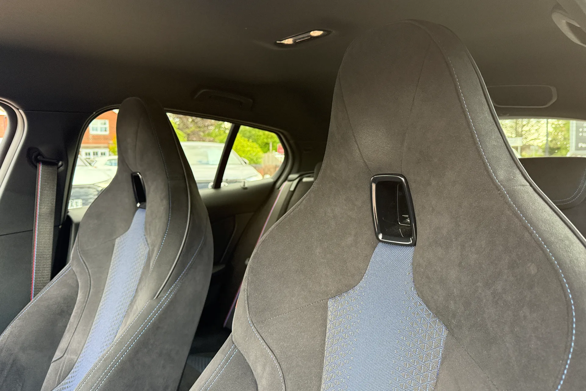 BMW 1 SERIES thumbnail image number 29