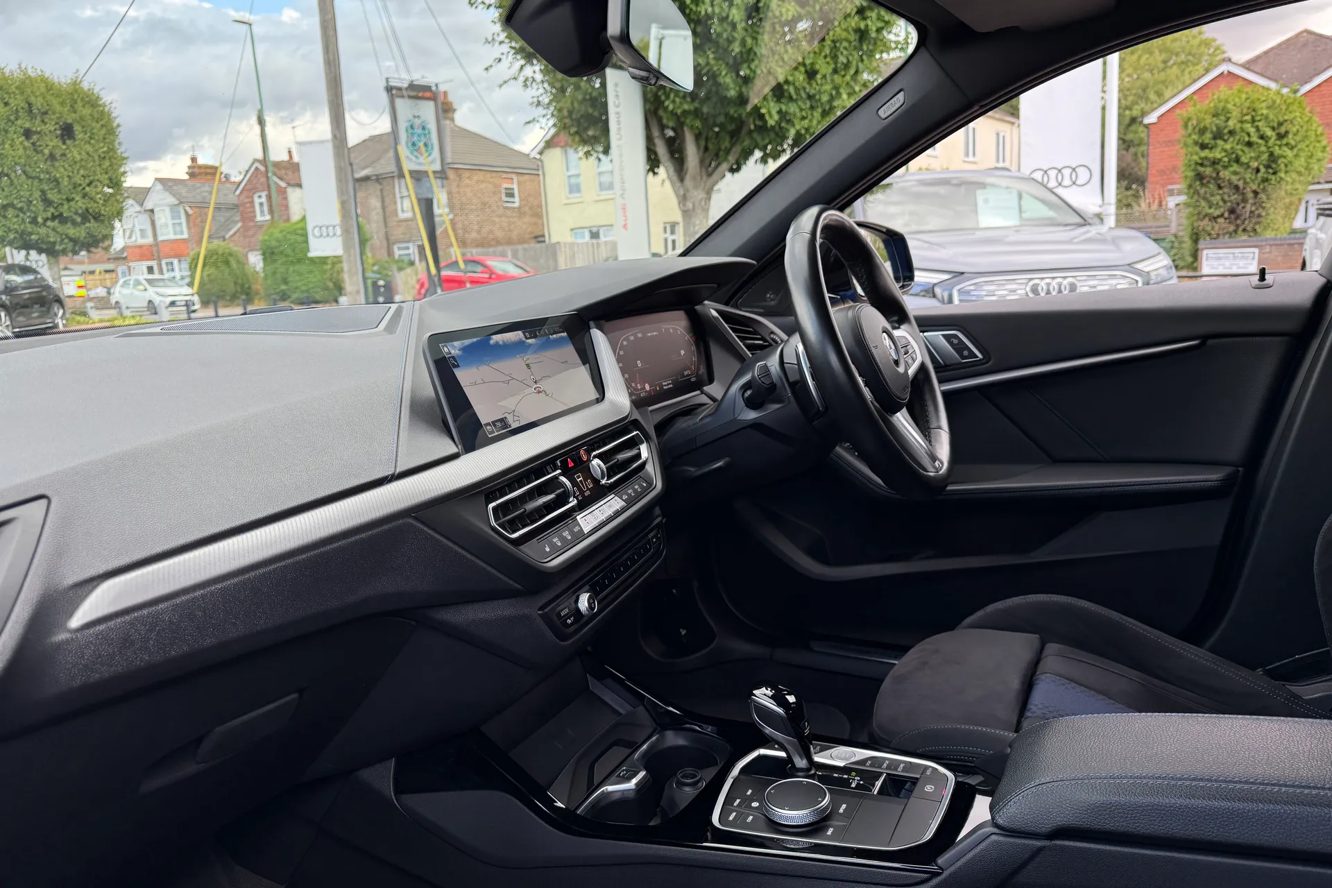 BMW 1 SERIES thumbnail image number 27