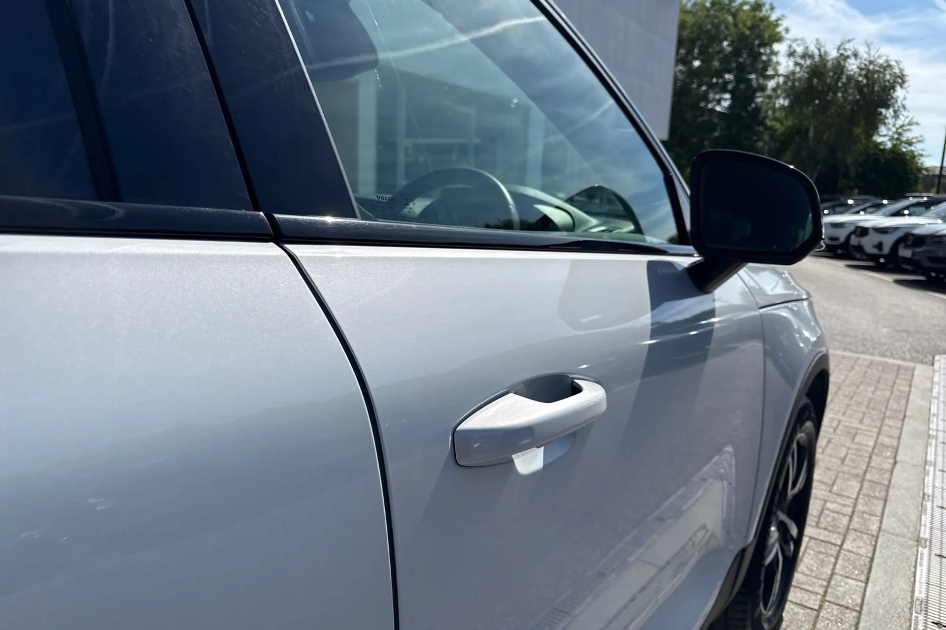 Volvo XC40 thumbnail image number 17