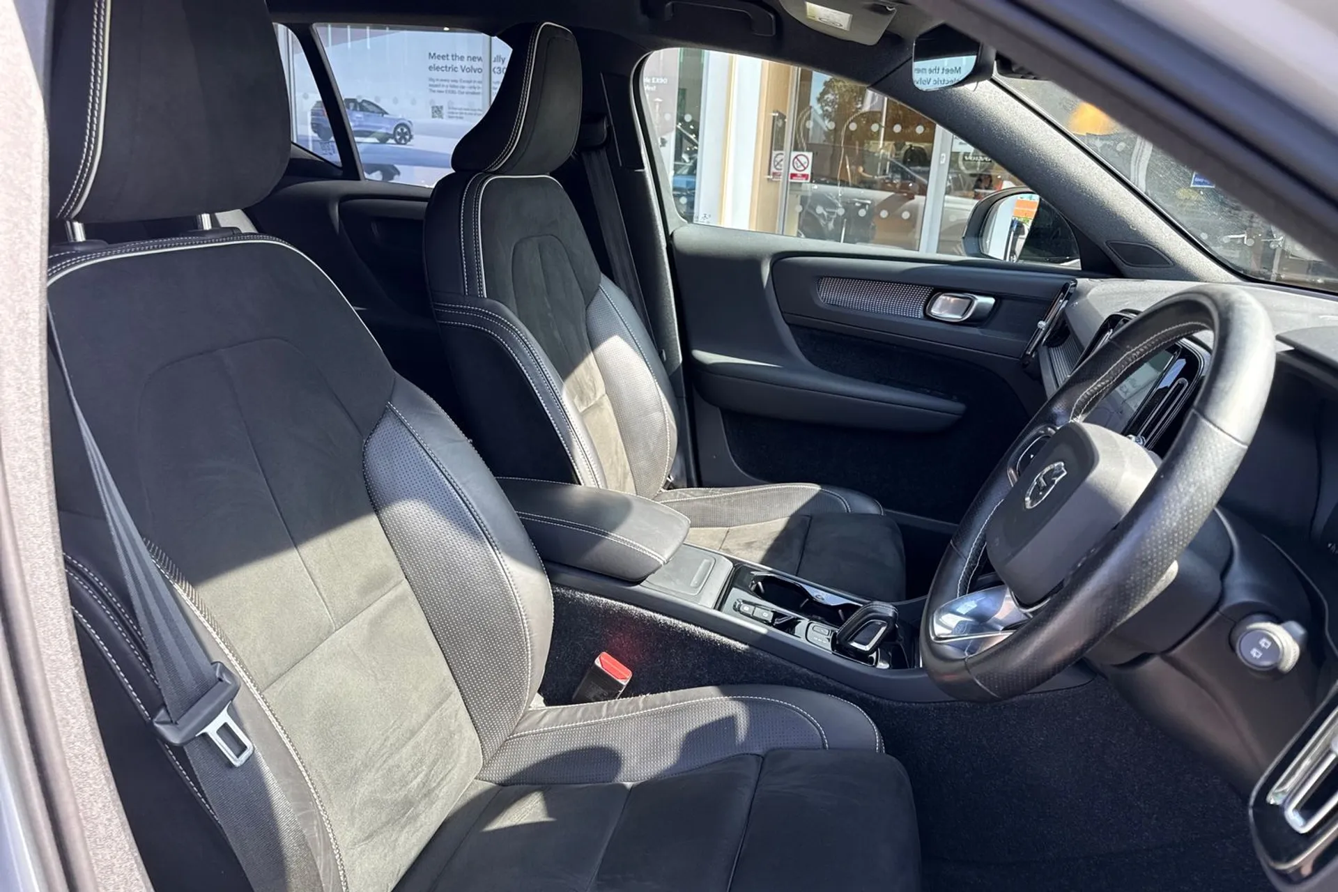 Volvo XC40 thumbnail image number 26
