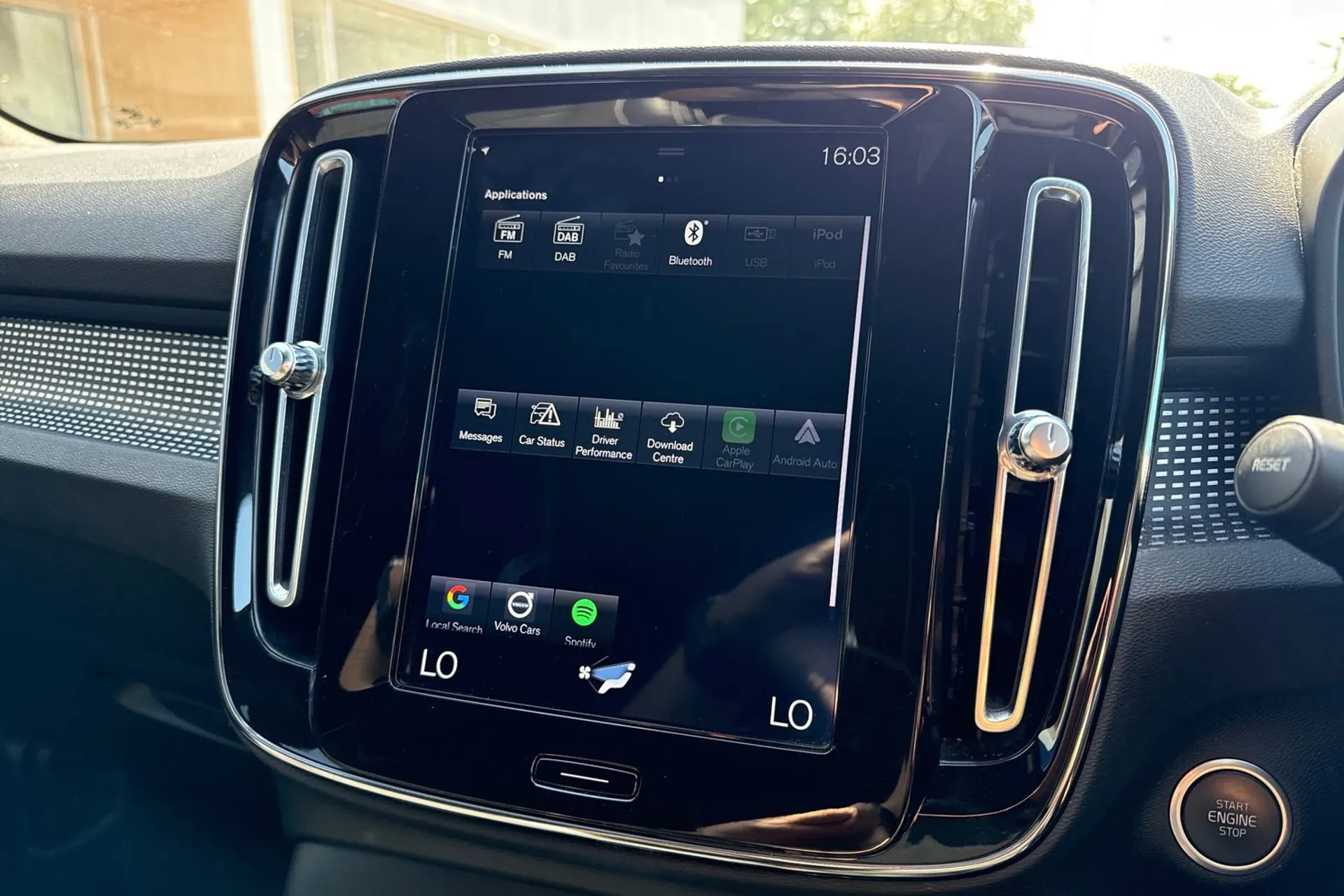 Volvo XC40 thumbnail image number 42