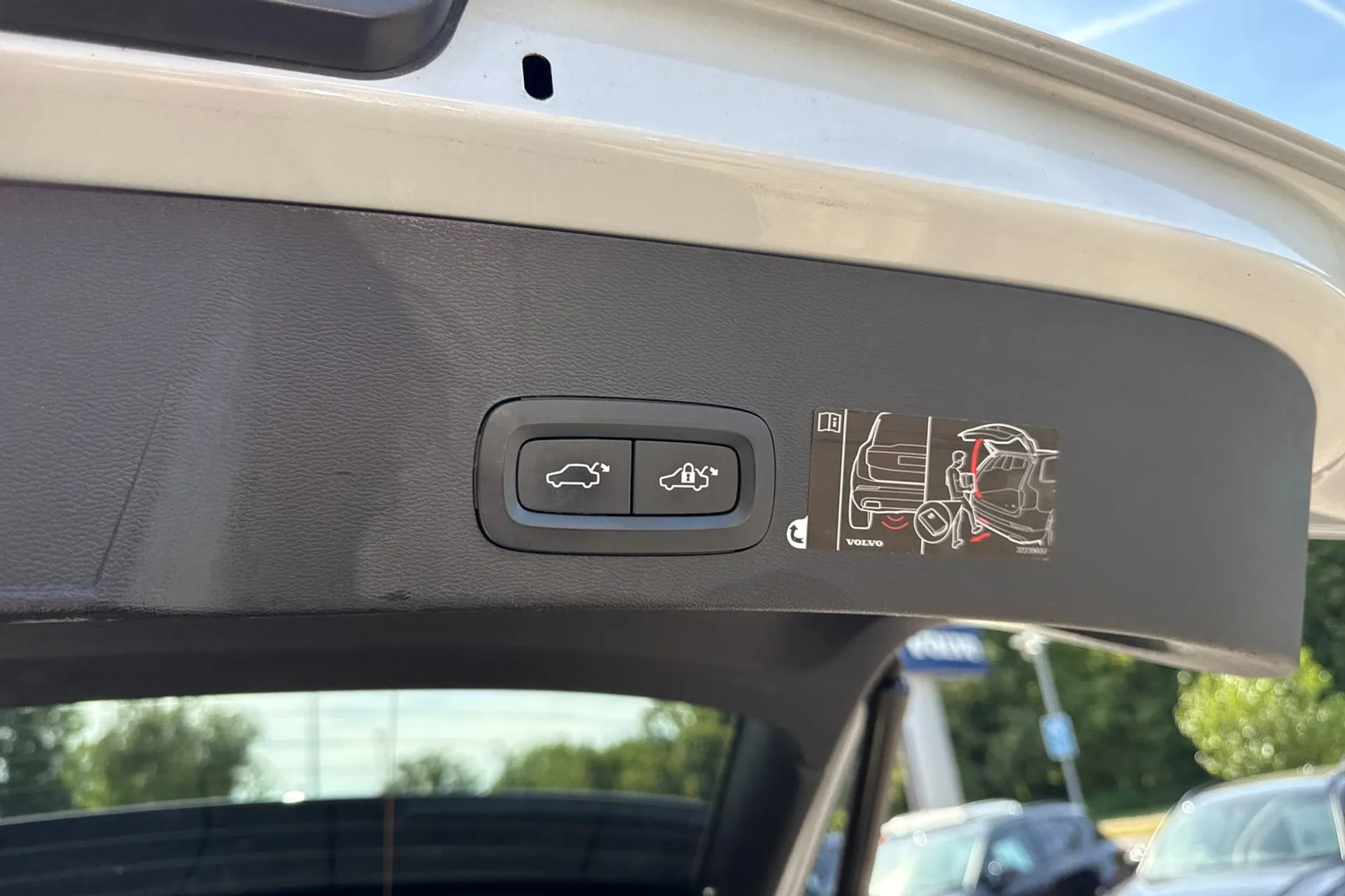 Volvo XC40 thumbnail image number 21