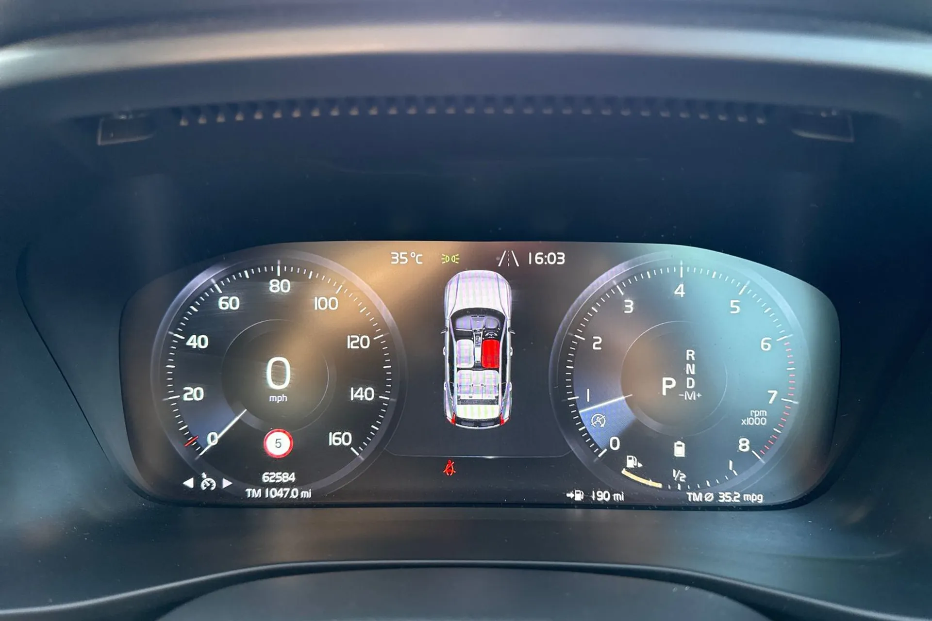 Volvo XC40 thumbnail image number 41