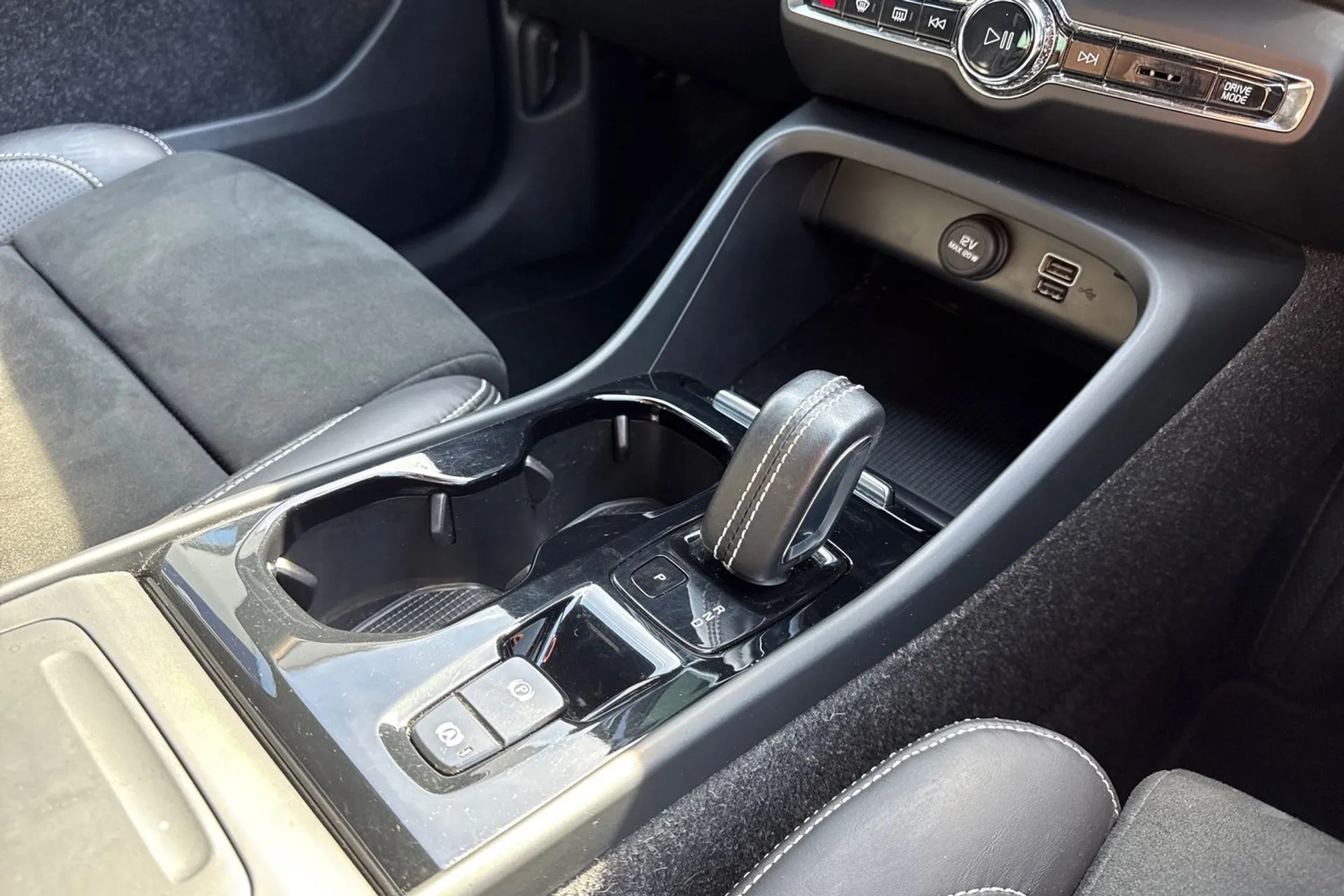Volvo XC40 thumbnail image number 40