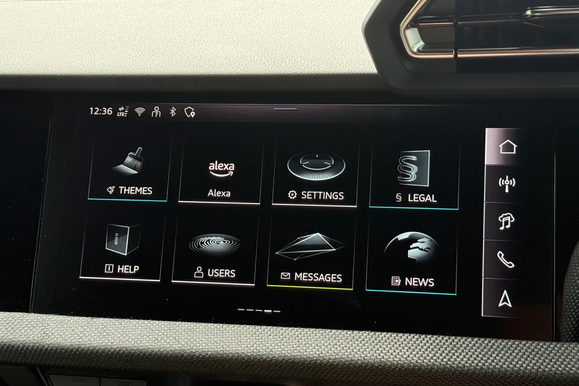 Audi A3 thumbnail image number 23