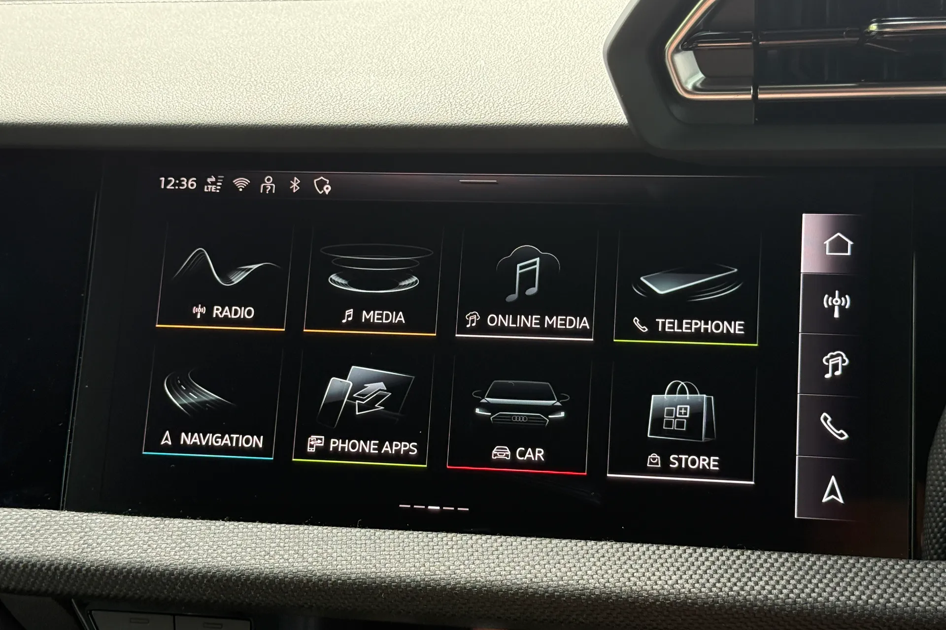 Audi A3 thumbnail image number 22