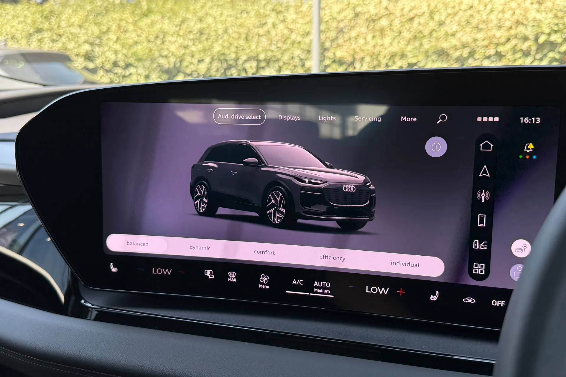 Audi Q6 e-tron thumbnail image number 6