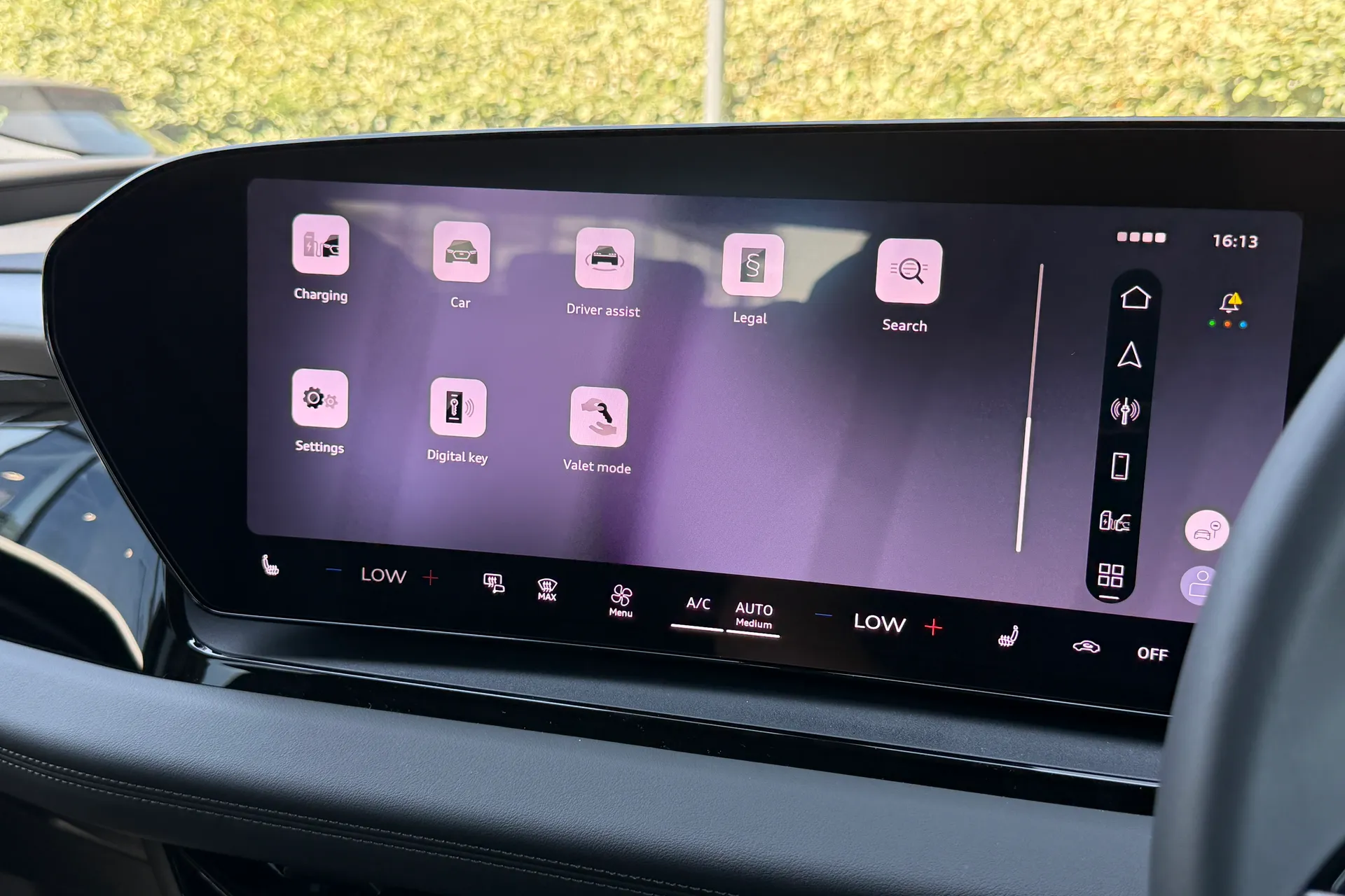 Audi Q6 e-tron thumbnail image number 8