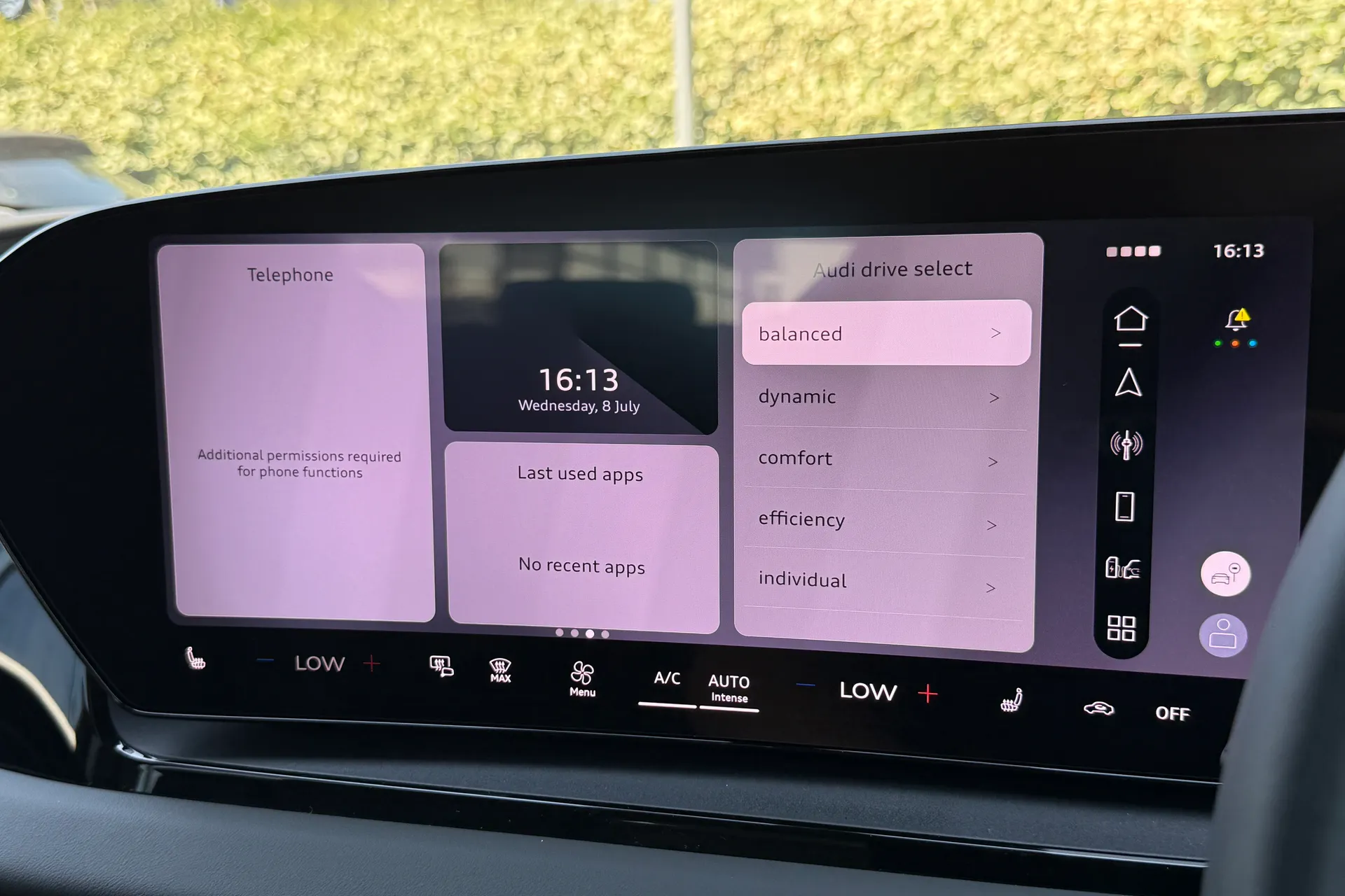 Audi Q6 e-tron thumbnail image number 19