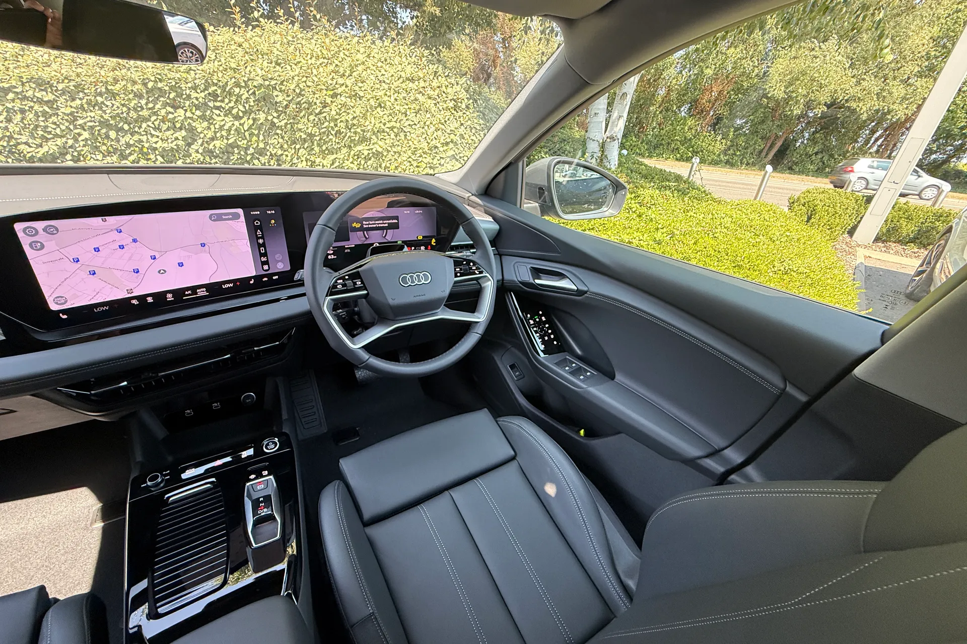Audi Q6 e-tron thumbnail image number 50