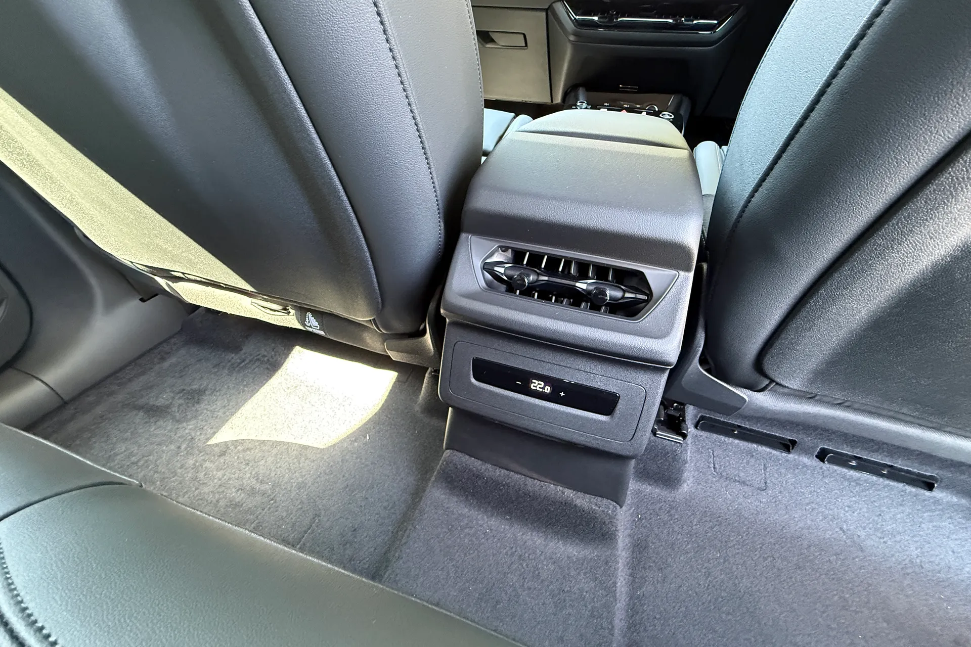 Audi Q6 e-tron thumbnail image number 51