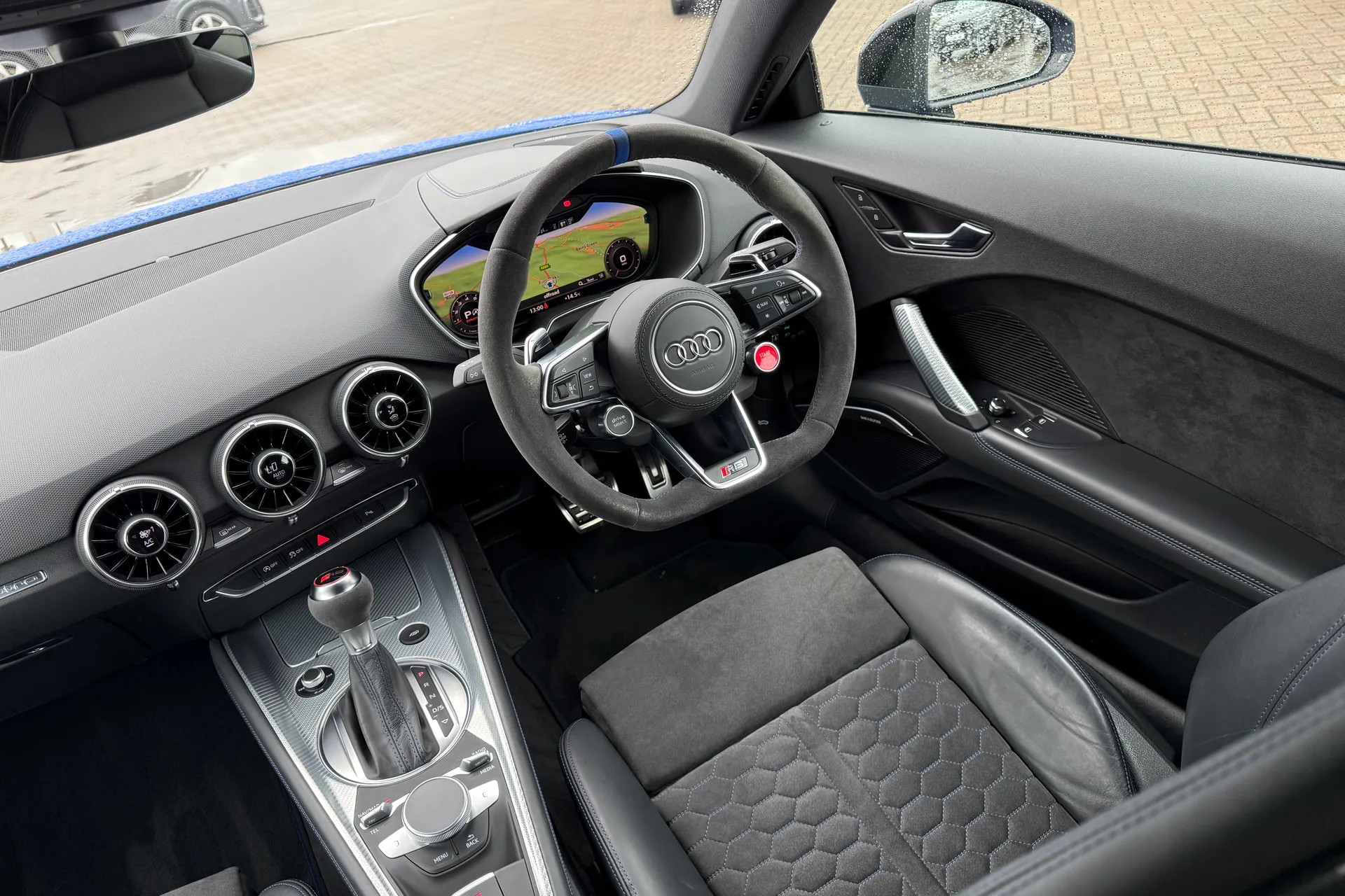 Audi TT thumbnail image number 37