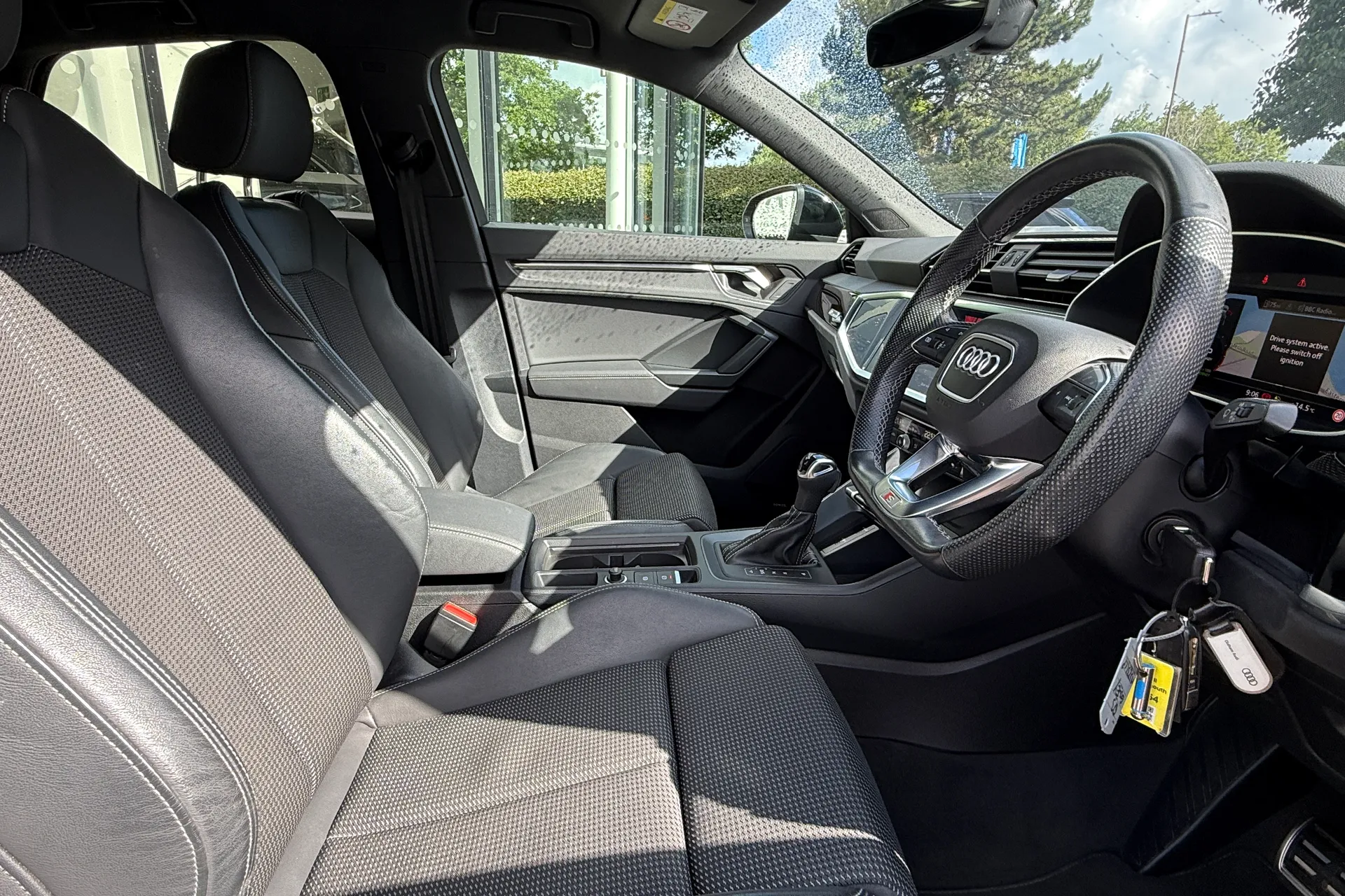 Audi Q3 thumbnail image number 29