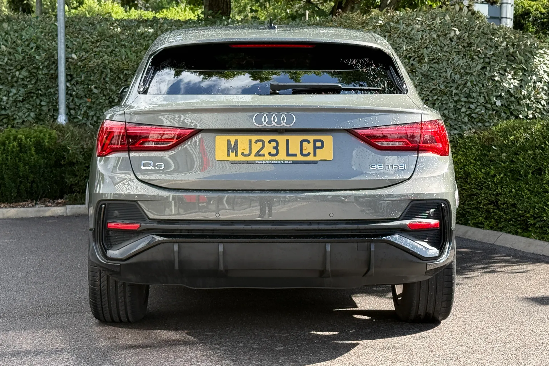 Audi Q3 thumbnail image number 26