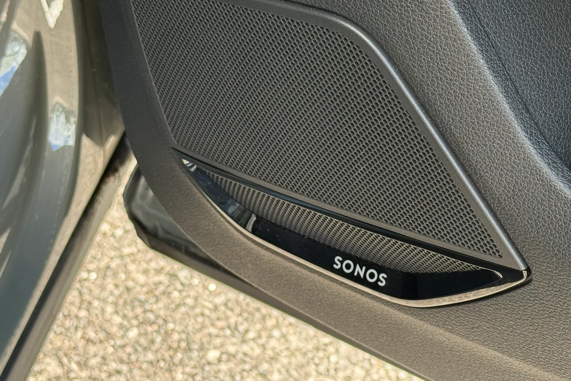 Audi Q3 thumbnail image number 22