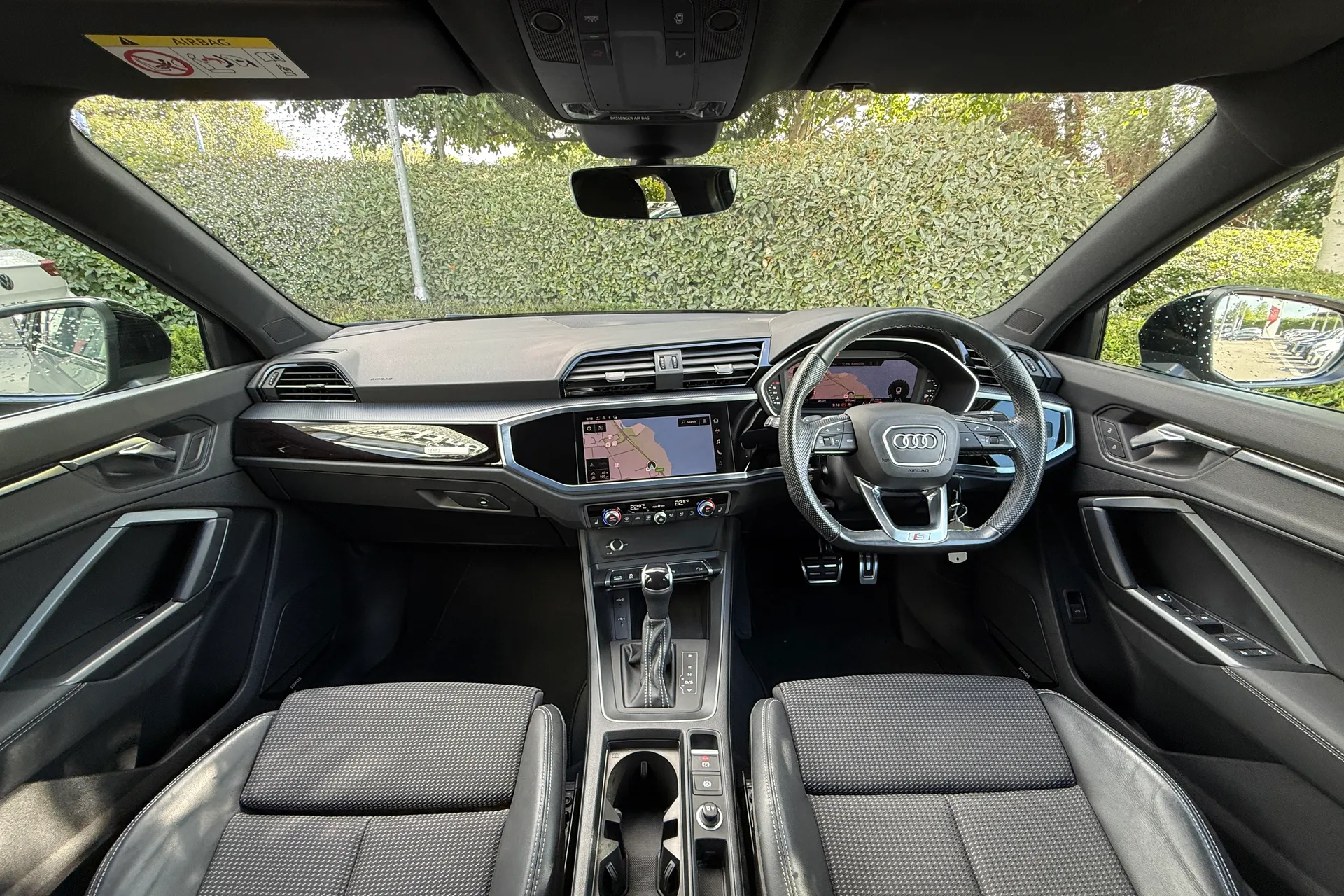 Audi Q3 thumbnail image number 5