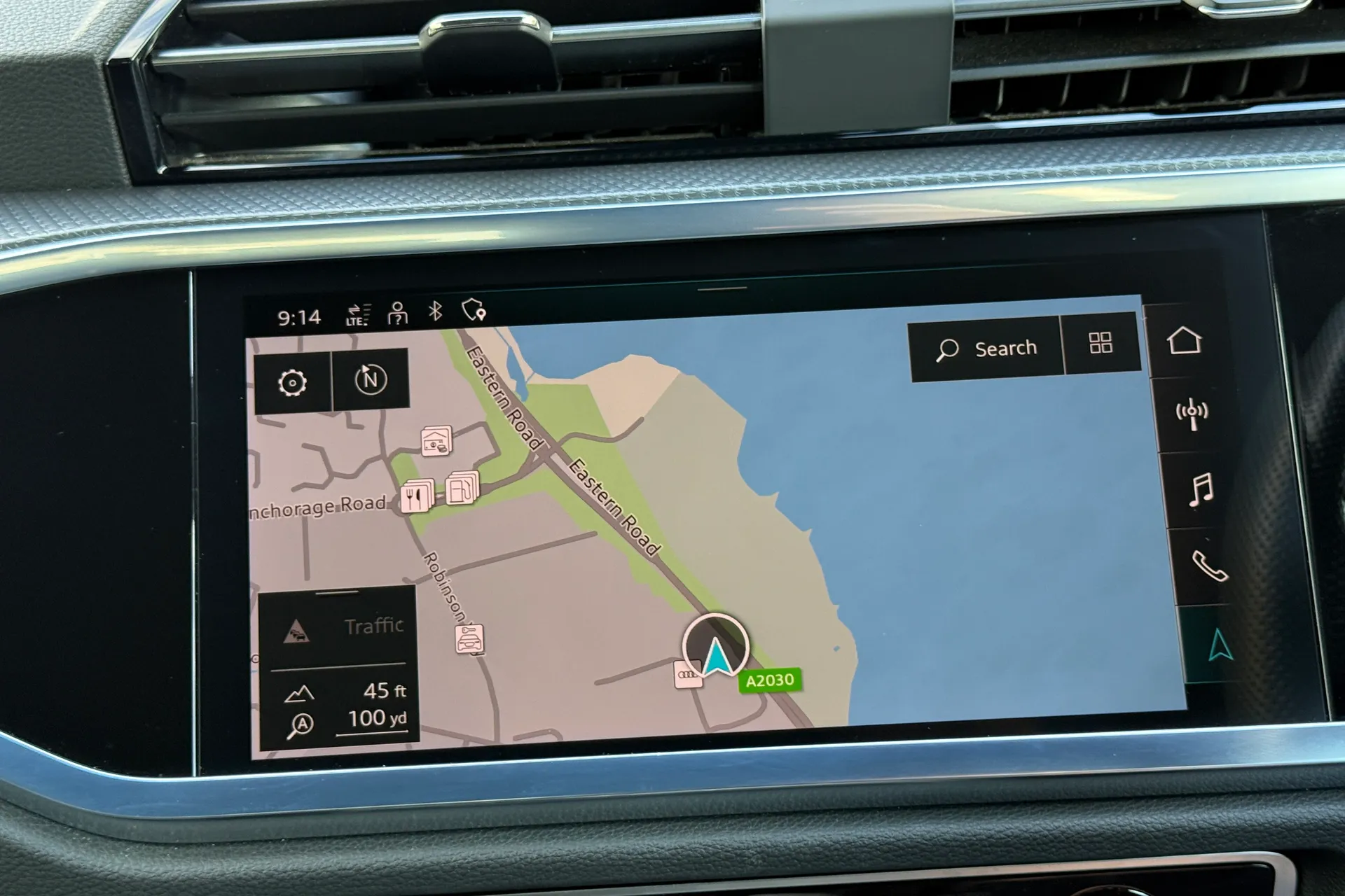 Audi Q3 thumbnail image number 38