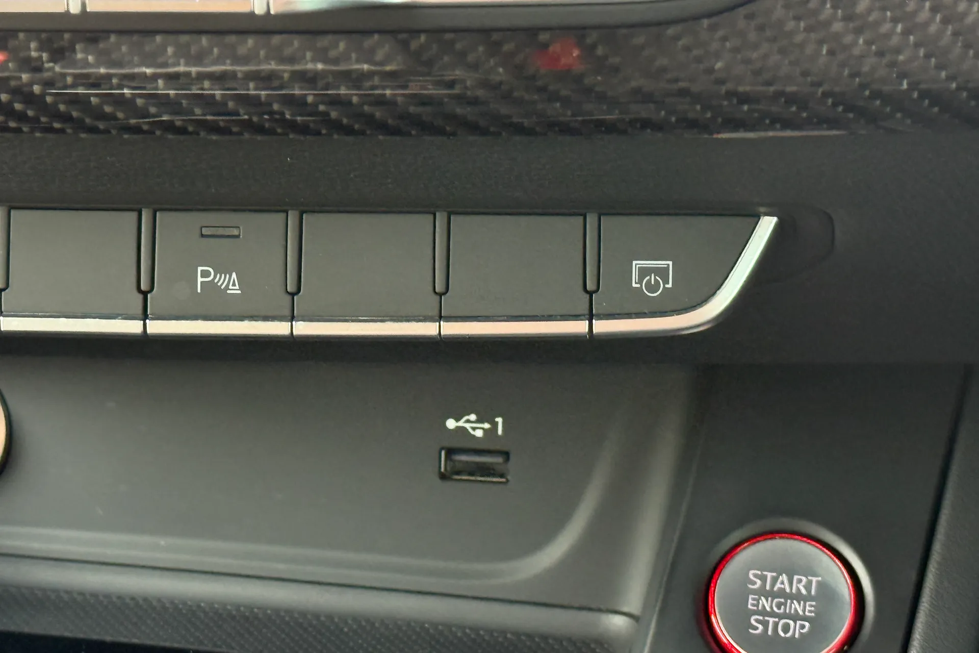 Audi RS4 Avant thumbnail image number 29