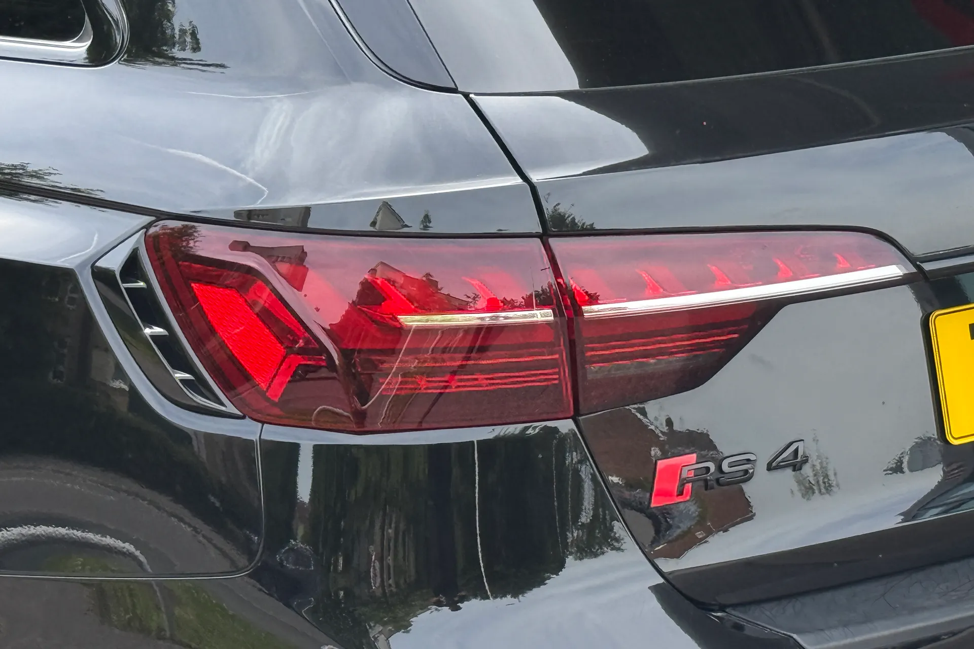 Audi RS4 Avant thumbnail image number 56