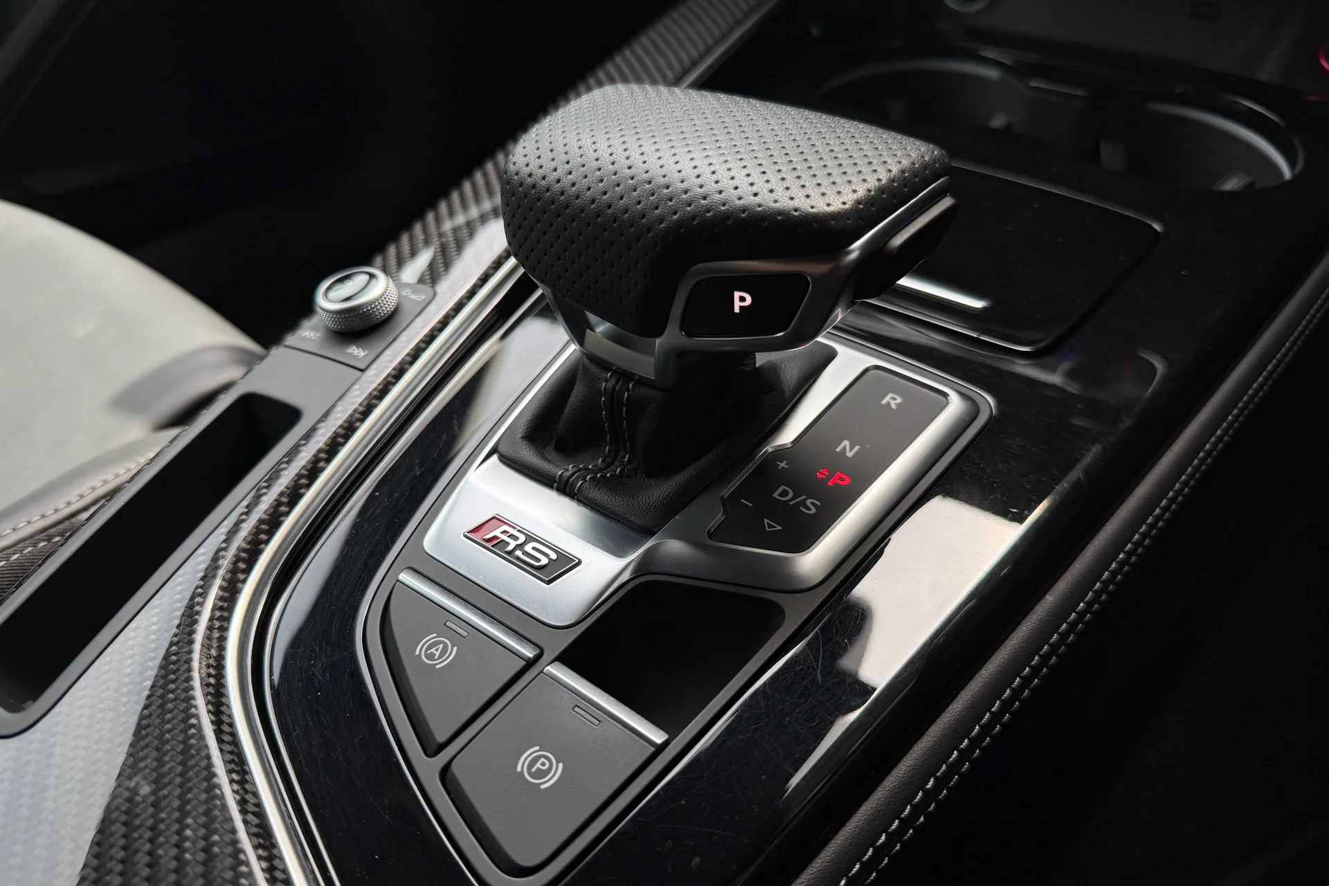 Audi RS4 Avant thumbnail image number 33