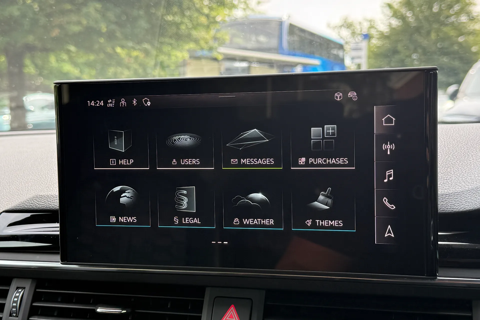 Audi RS4 Avant thumbnail image number 26