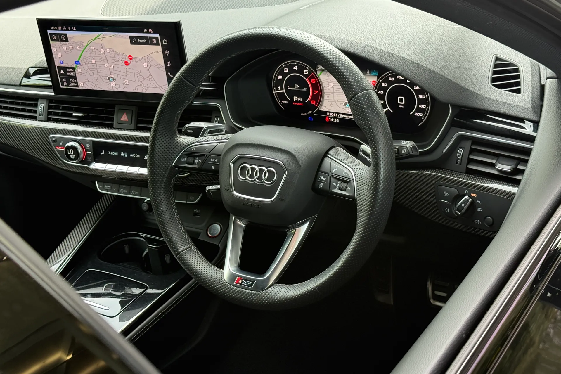 Audi RS4 Avant thumbnail image number 43