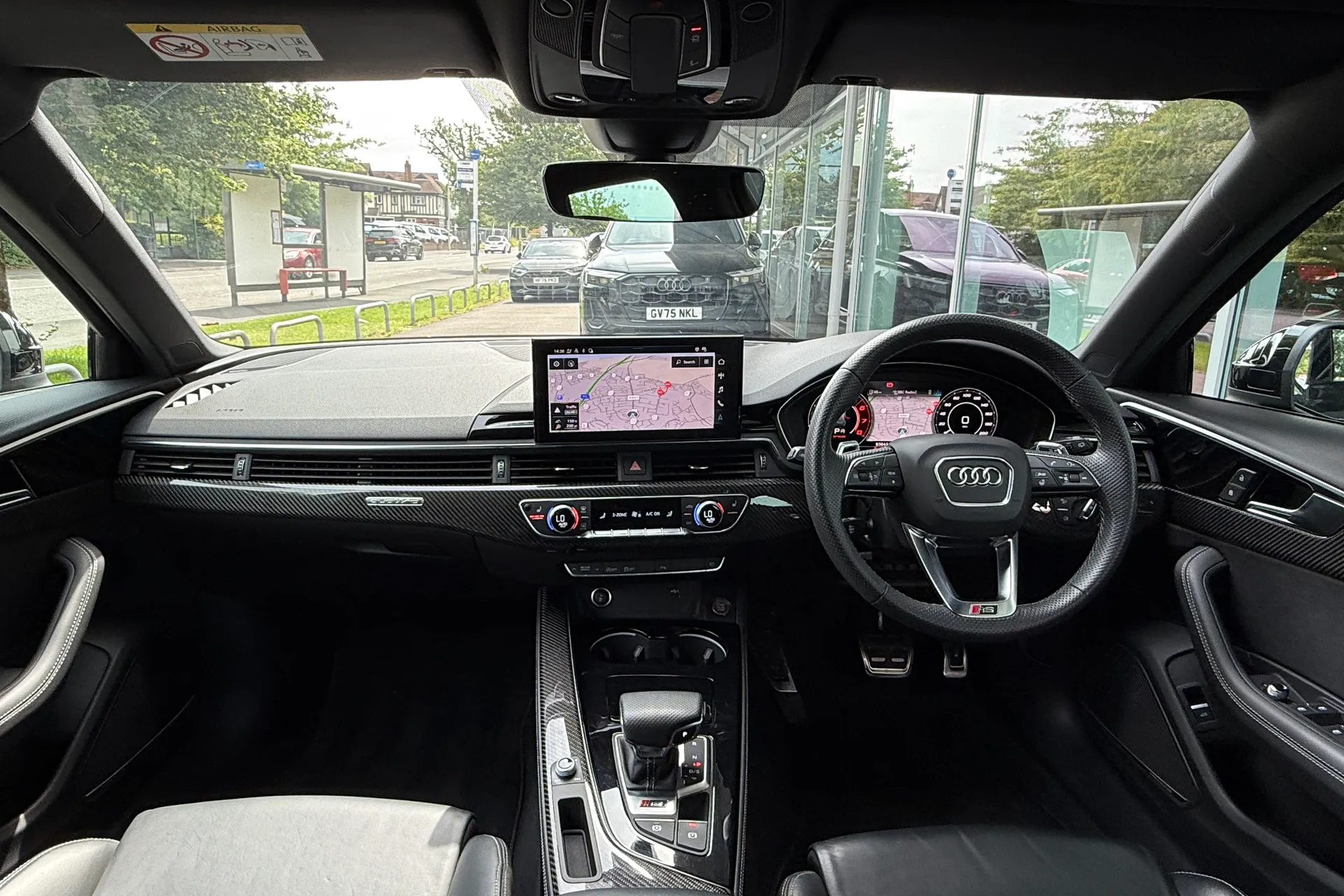 Audi RS4 Avant thumbnail image number 3