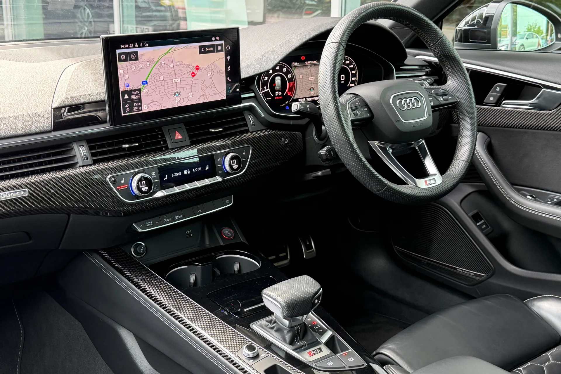 Audi RS4 Avant thumbnail image number 61